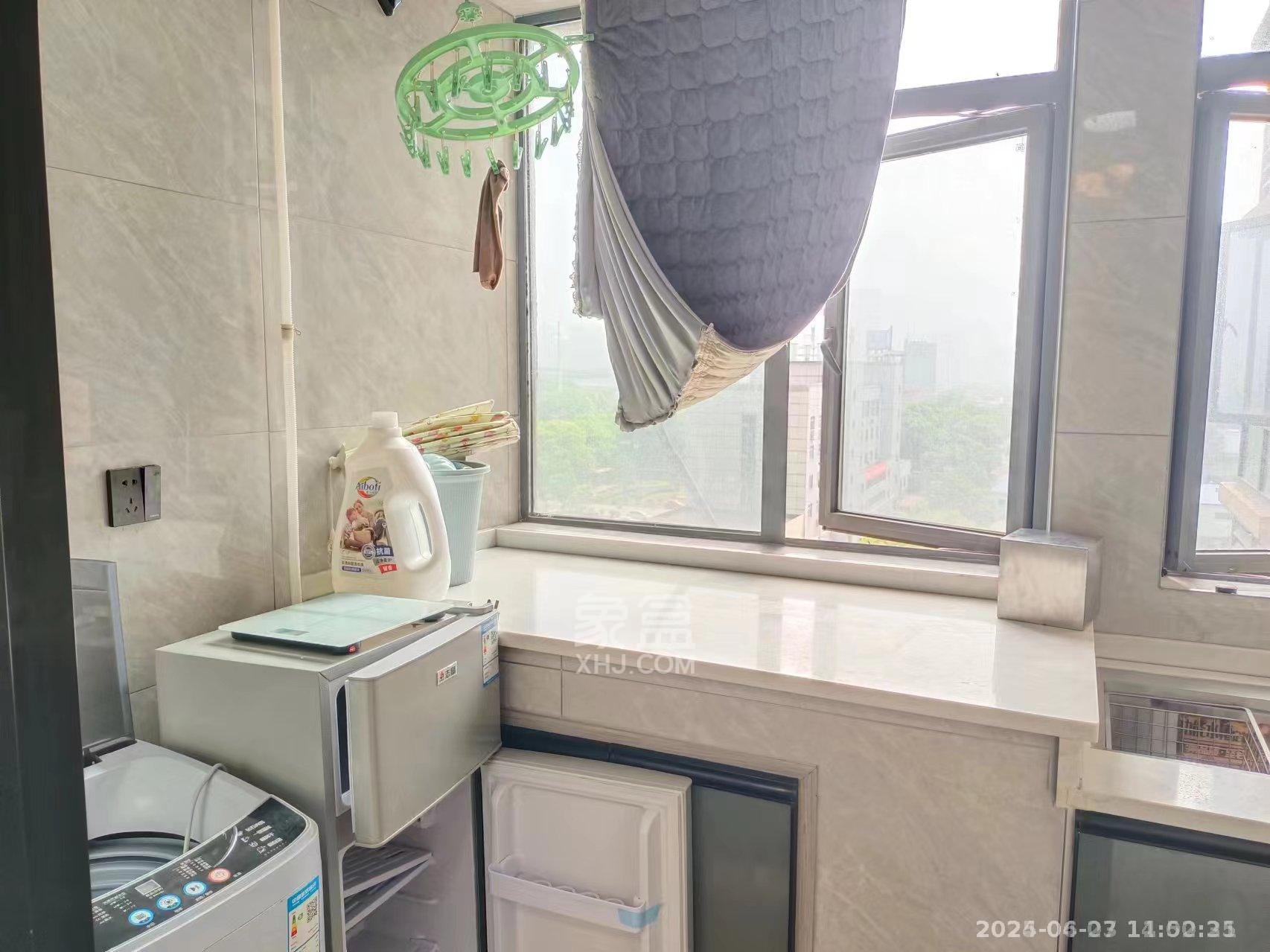 和顺天河广场(型格广场) 1室1厅1卫 1300.0元/月 和顺天河广场(型格广场) 1室1厅1卫 1300.0元/月室内图