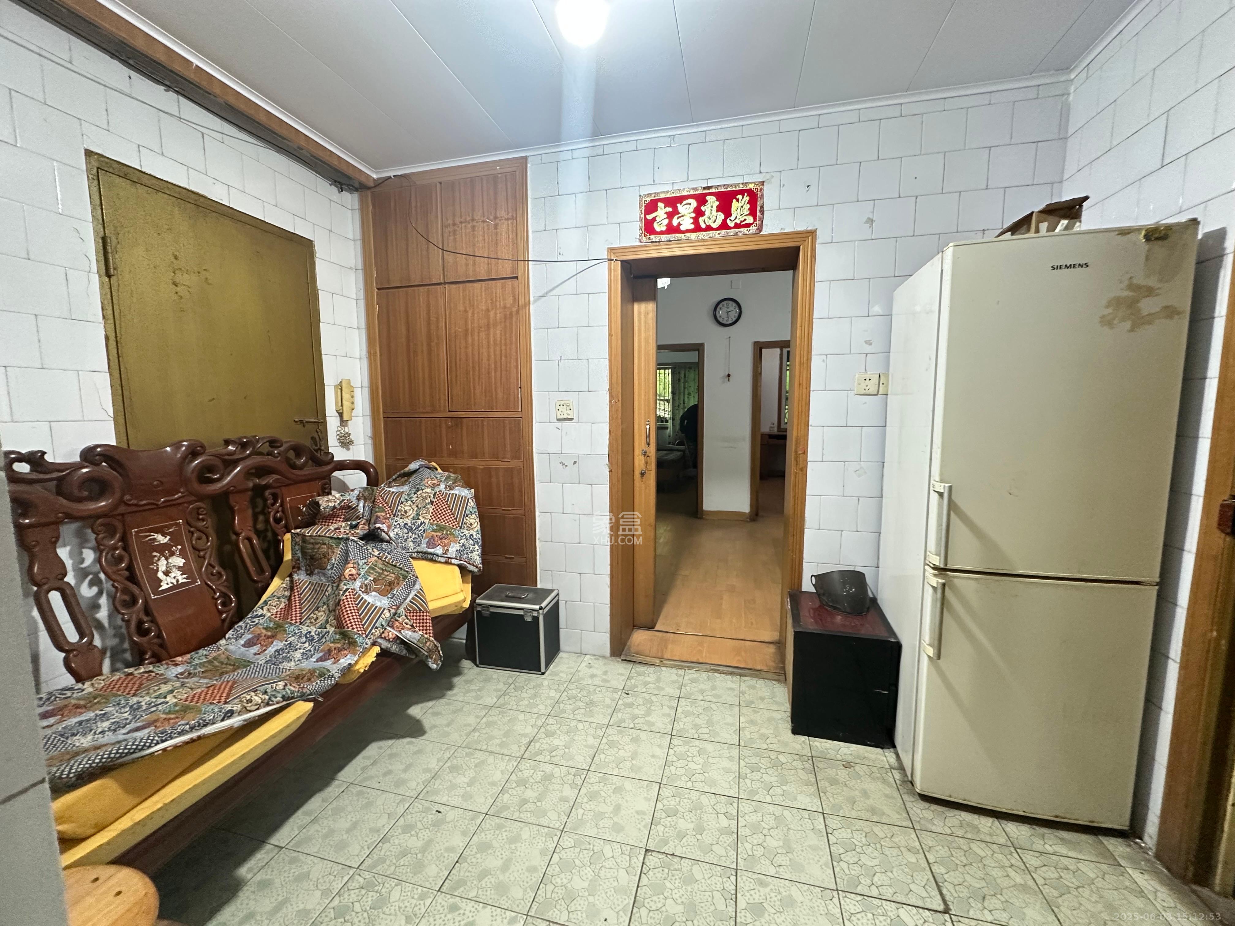 东瓜山二村  2室1厅1卫   1800.00元/月室内图
