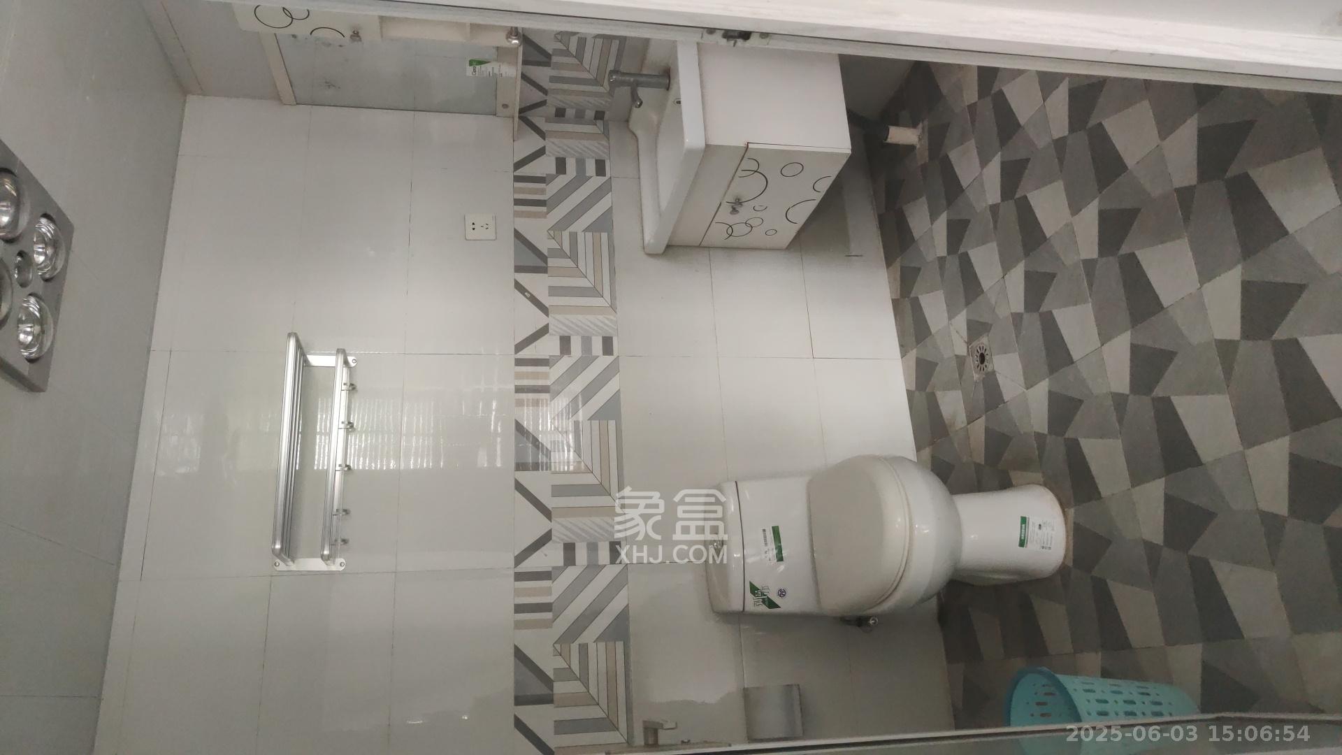 宏聚地中海  3室2厅2卫   2200.00元/月室内图