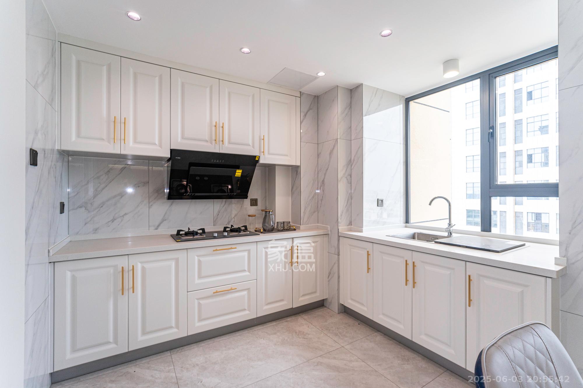 九玺铭城（九玺华府）  4室2厅2卫    112.0万厨房