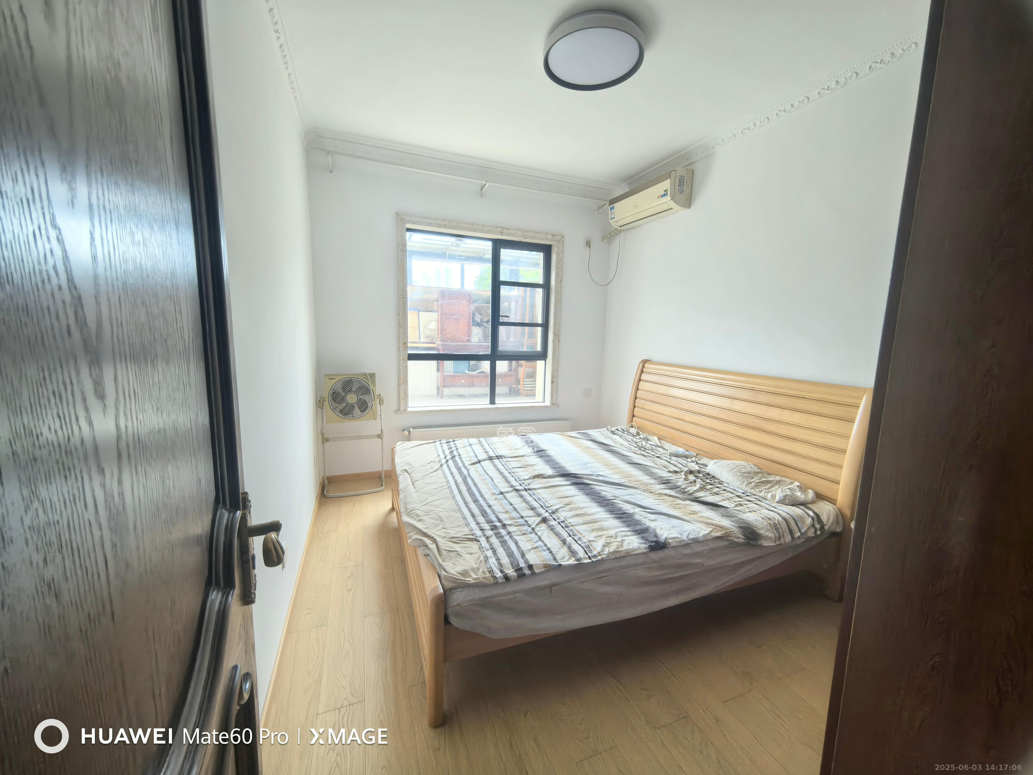 中海梅溪湖壹号  3室2厅1卫    3400.0元/月 中海梅溪湖壹号  3室2厅1卫    3400.0元/月室内图