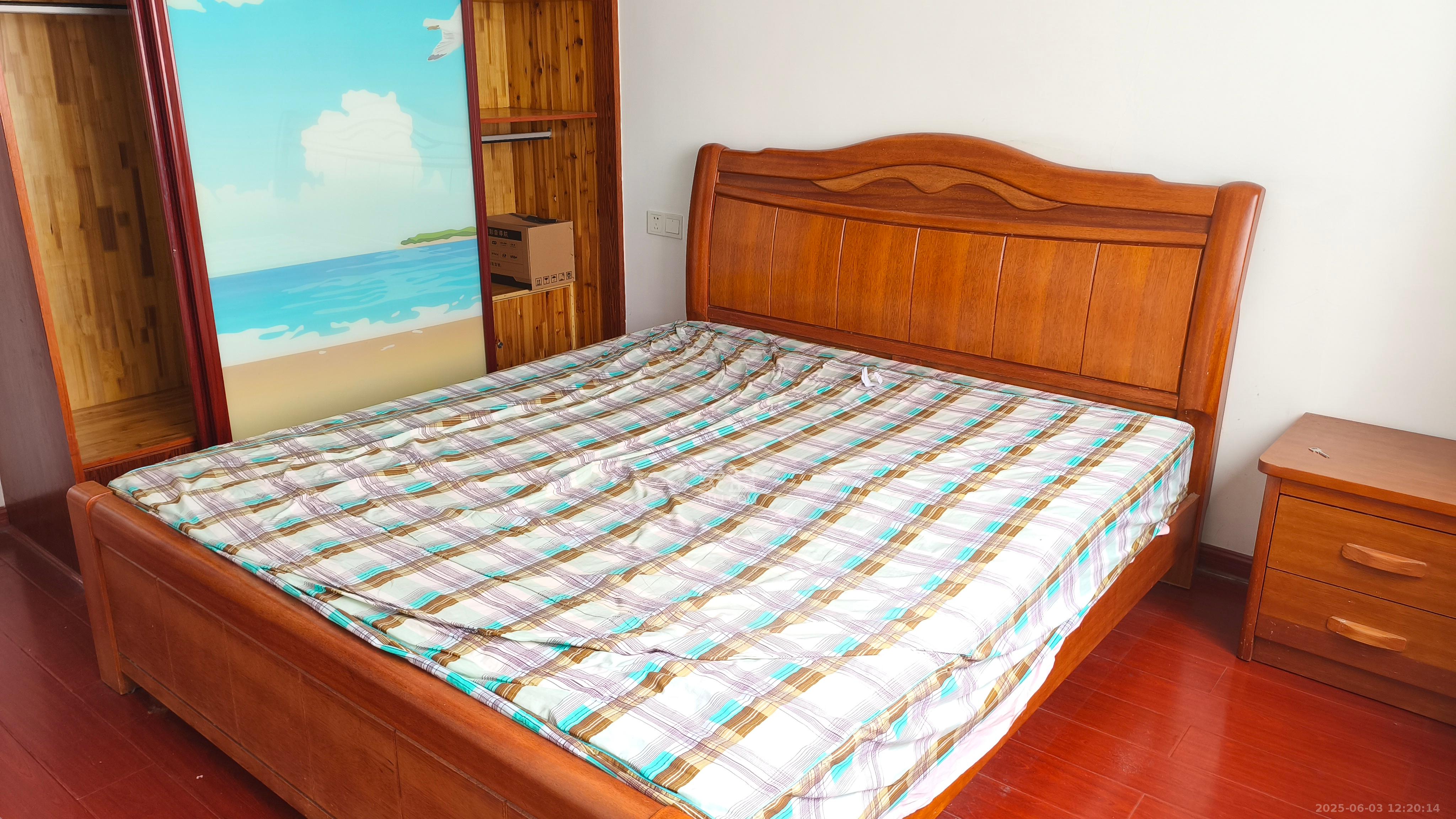 一品嘉庭  3室2厅1卫    2800.0元/月 一品嘉庭  3室2厅1卫    2800.0元/月室内图