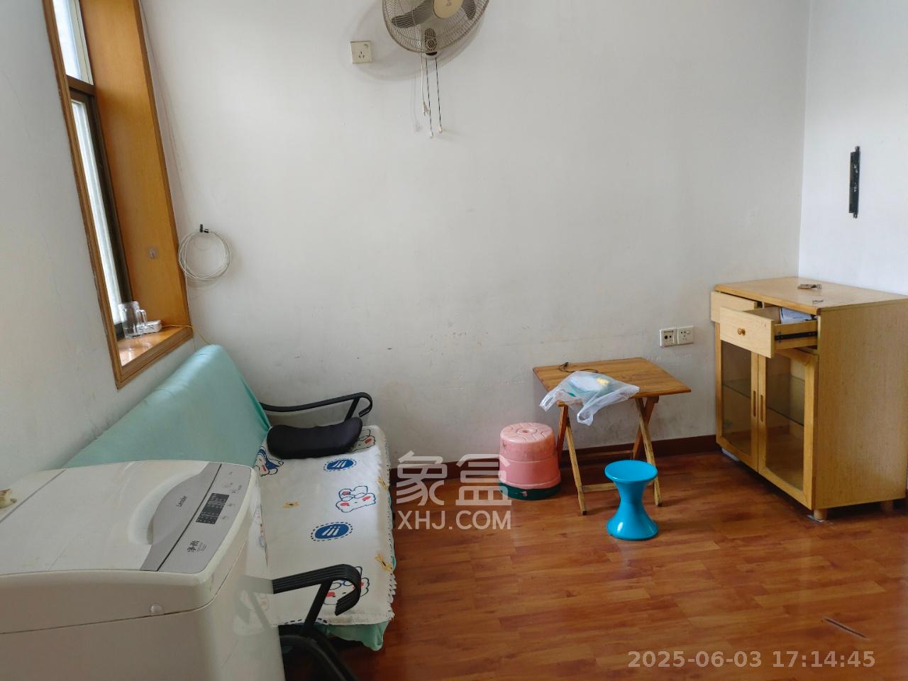 桂花二村  2室1厅1卫   1500.00元/月室内图