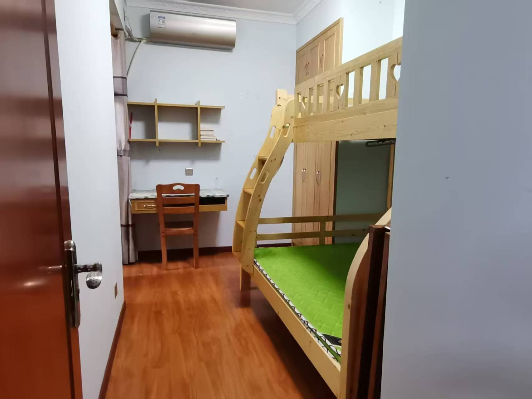 百弘学府城  2室1厅1卫   1200.00元/月室内图