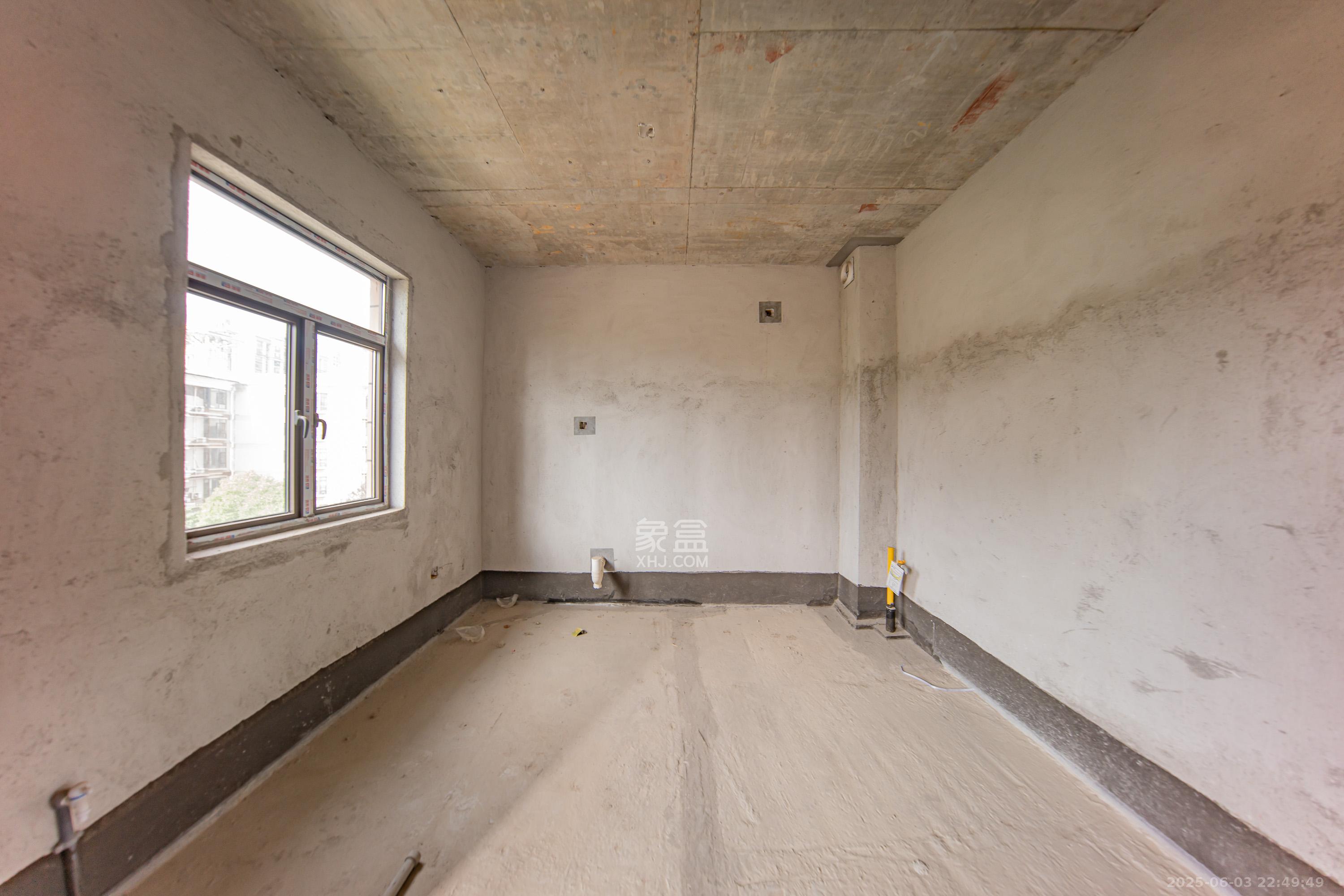 江山帝景雅墅(普罗旺斯)  7室2厅4卫    395.0万 江山帝景雅墅(普罗旺斯)  7室2厅4卫    395.0万厨房