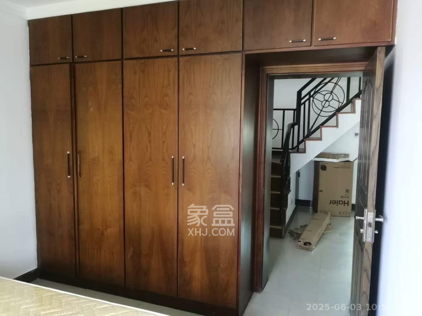 广厦新苑  3室2厅2卫   2300.00元/月室内图