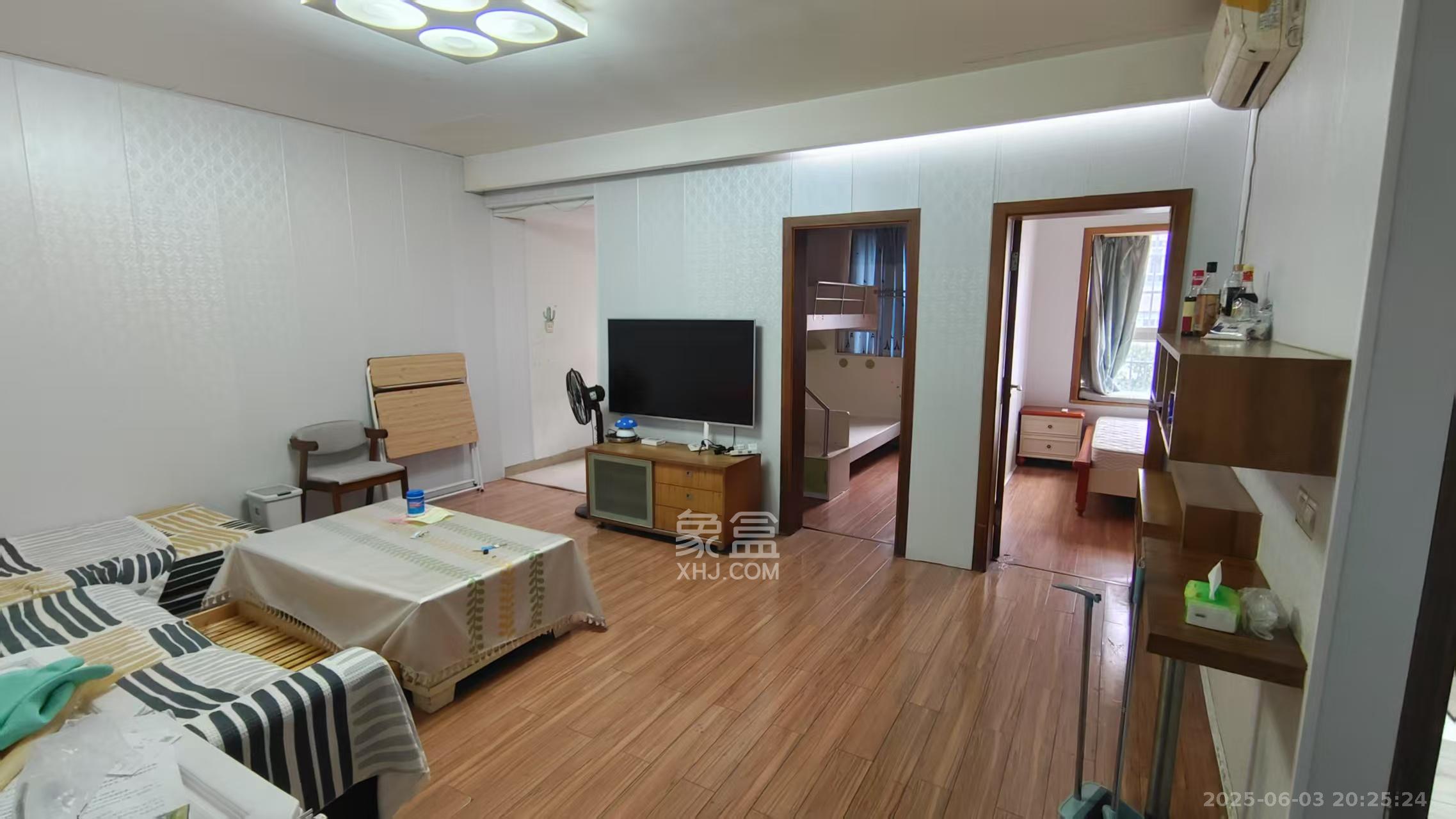 白沙晶城  1室1厅1卫   2400.00元/月室内图