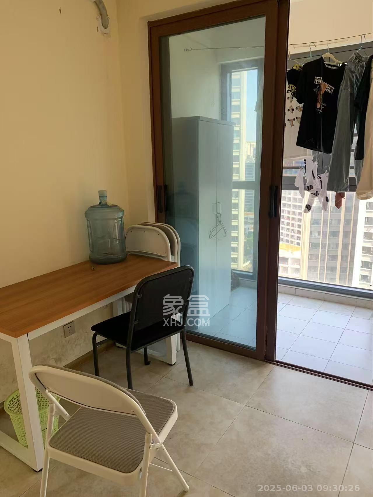 万里时代 4室2厅1卫 3000.0元/月 万里时代 4室2厅1卫 3000.0元/月室内图