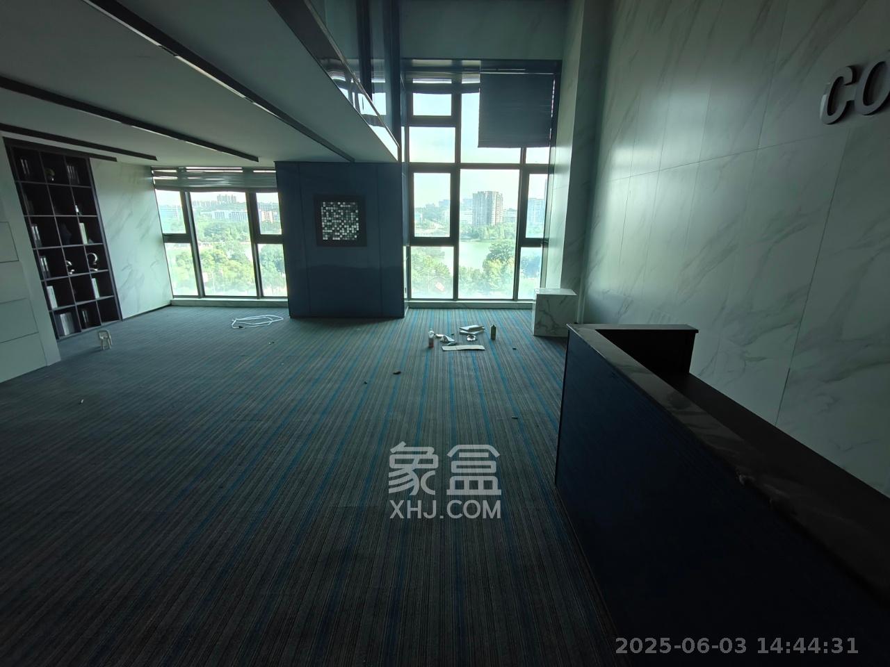 绿地V岛 2室1厅1卫 4000.0元/月 绿地V岛 2室1厅1卫 4000.0元/月室内图