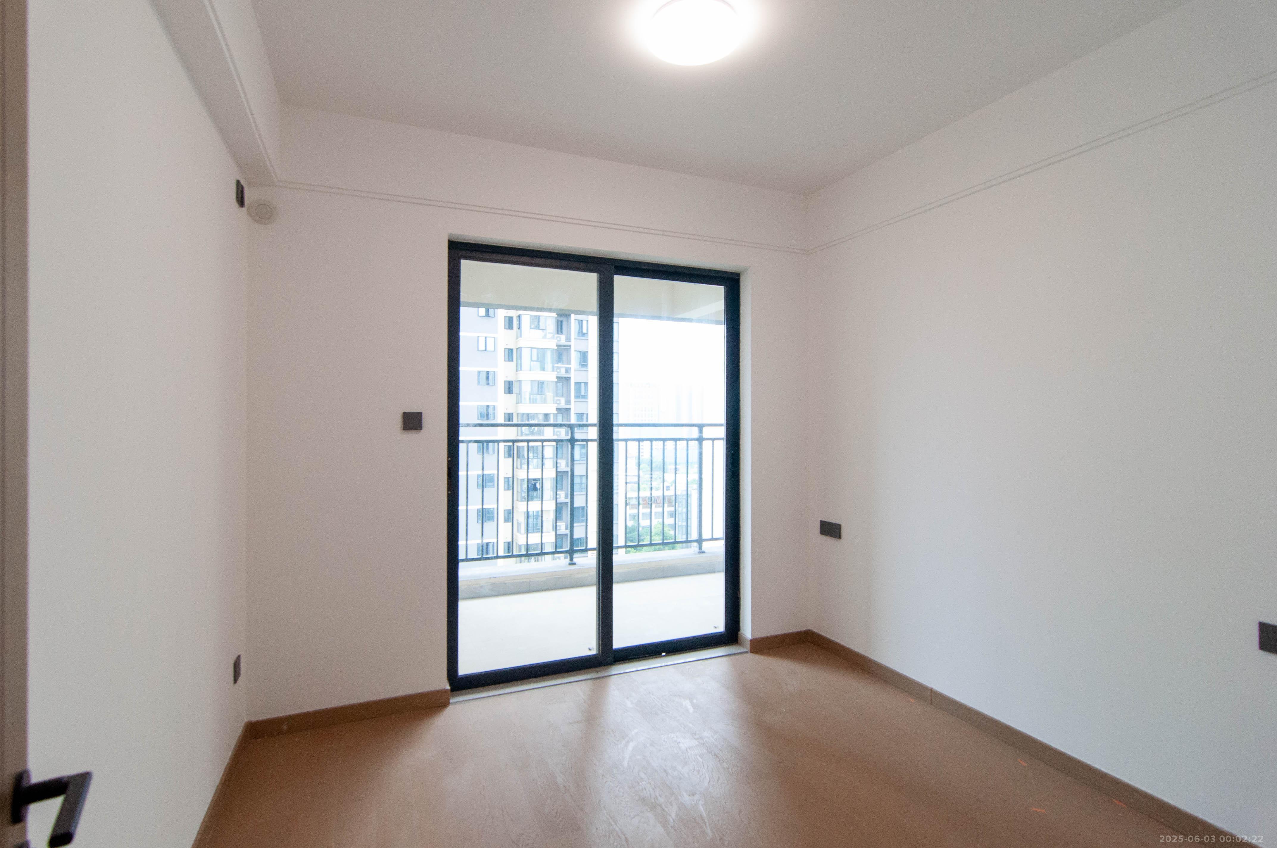 长房悦香山  3室2厅2卫    148.0万 长房悦香山  3室2厅2卫    148.0万其他