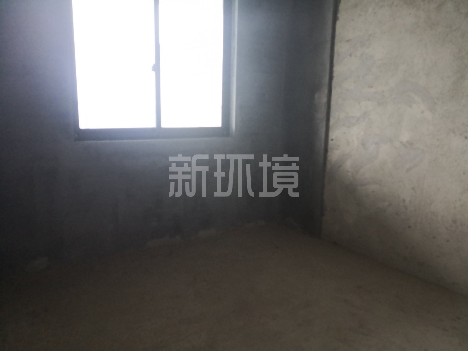 江与城  3室2厅2卫   123.00万客厅