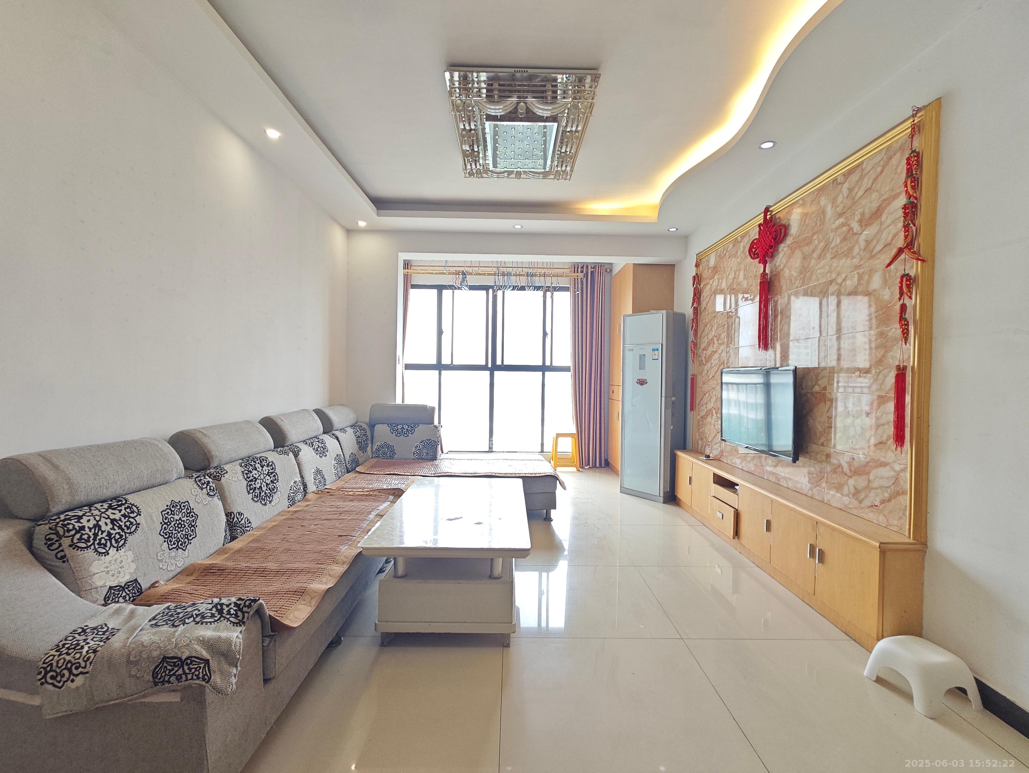 中建麓山和苑  2室2厅1卫   1600.00元/月