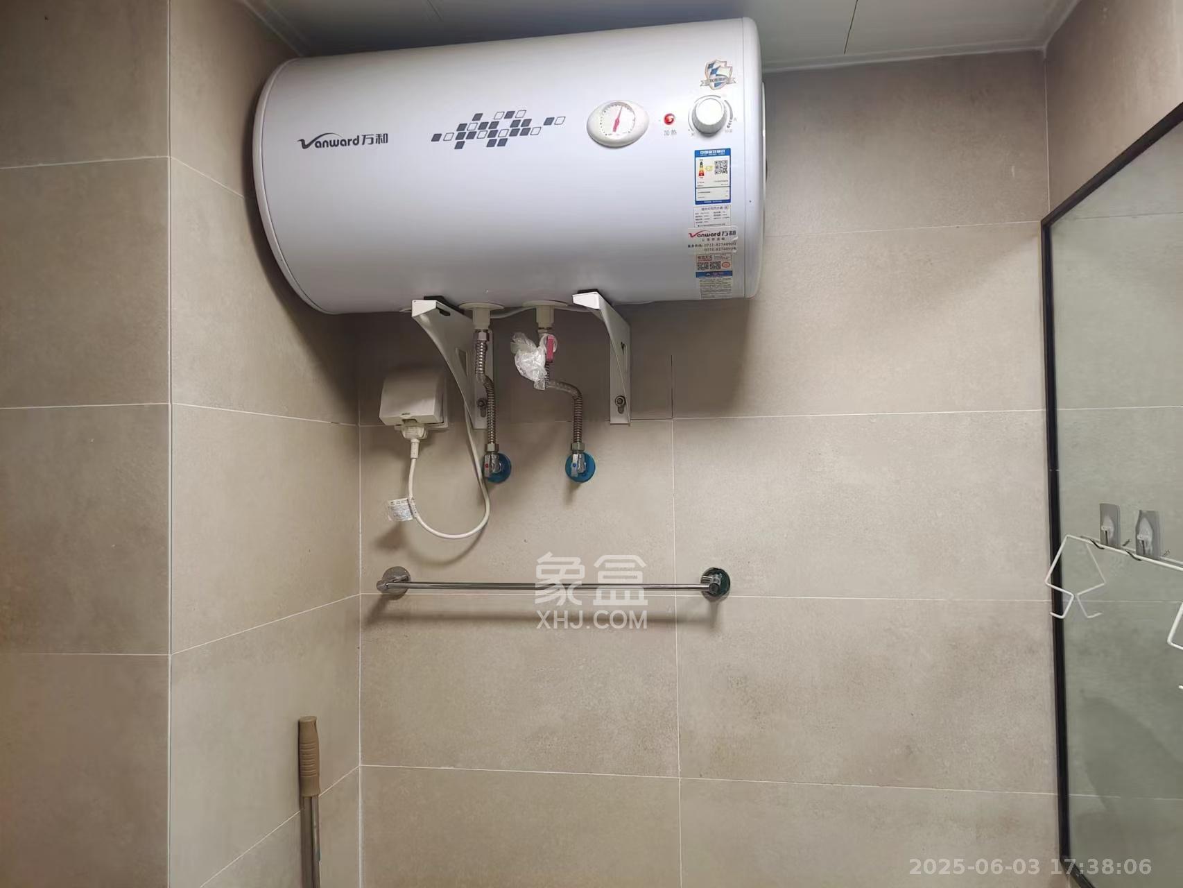 兰亭湾畔 1室1厅1卫 1000.0元/月 兰亭湾畔 1室1厅1卫 1000.0元/月室内图