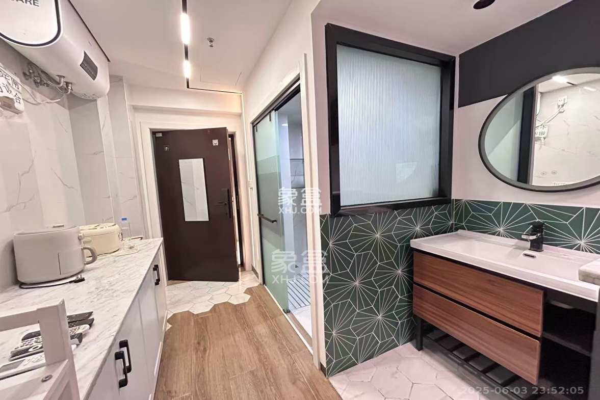 保利天禧EF区 1室1厅1卫 1400.0元/月 保利天禧EF区 1室1厅1卫 1400.0元/月室内图