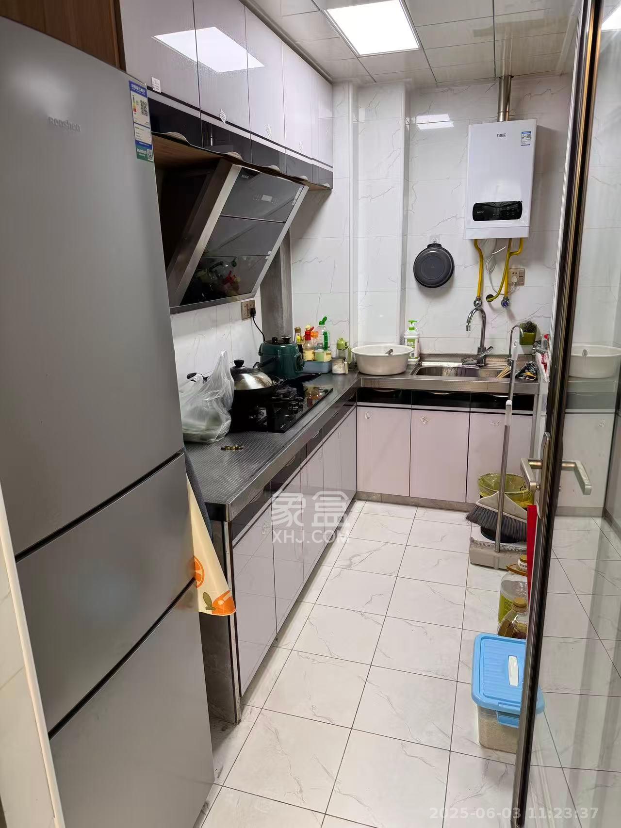 洋湖明园一期  2室1厅1卫   1600.00元/月室内图