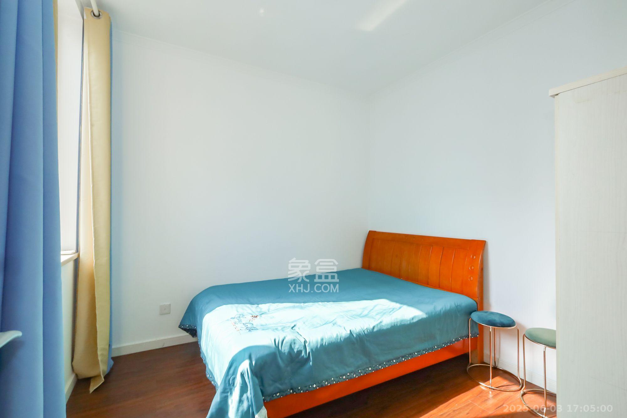 万科里金域国际 3室2厅2卫 3500.0元/月 万科里金域国际 3室2厅2卫 3500.0元/月室内图