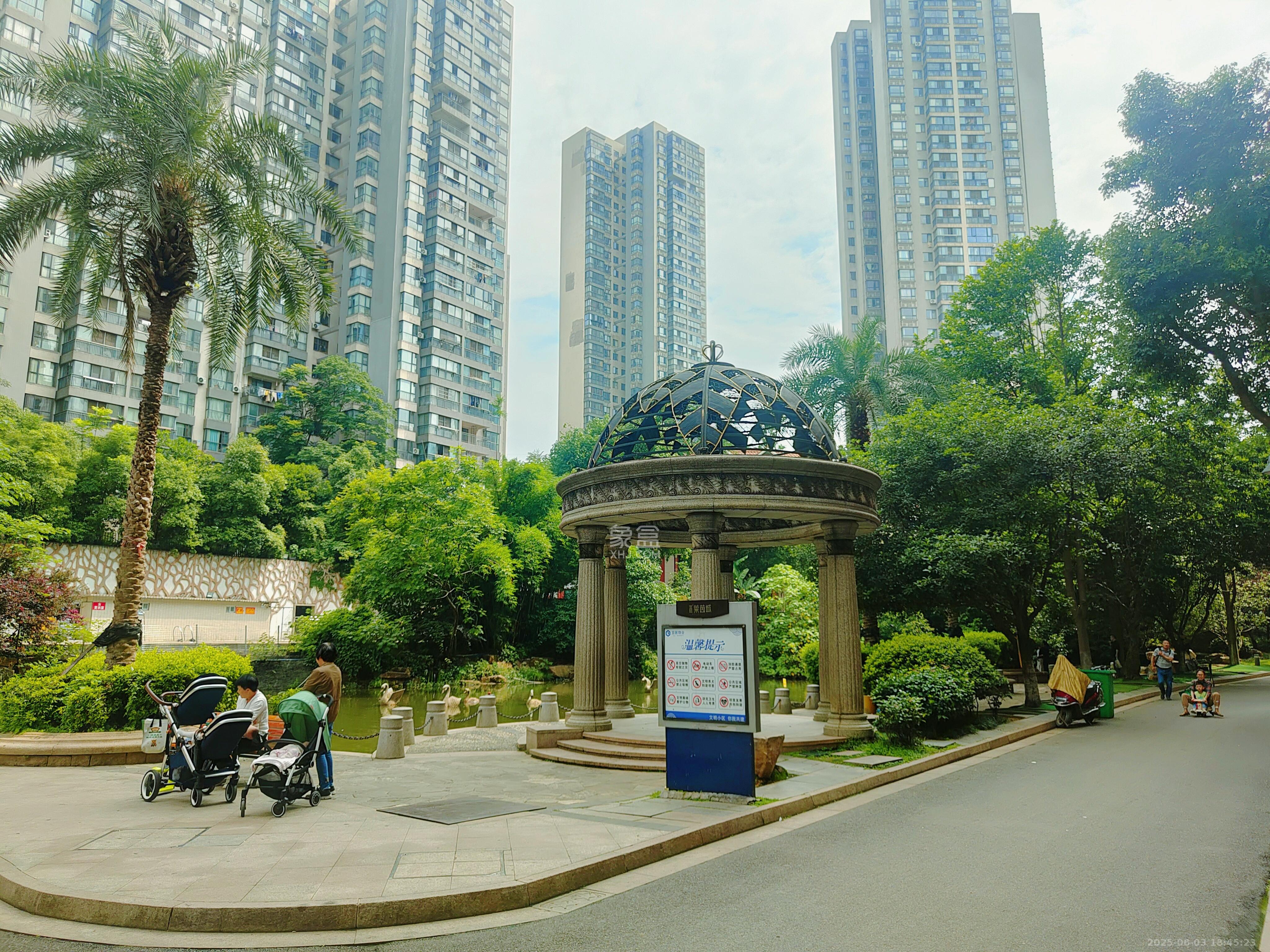 莱茵城 1室1厅1卫 950.0元/月 莱茵城 1室1厅1卫 950.0元/月室内图