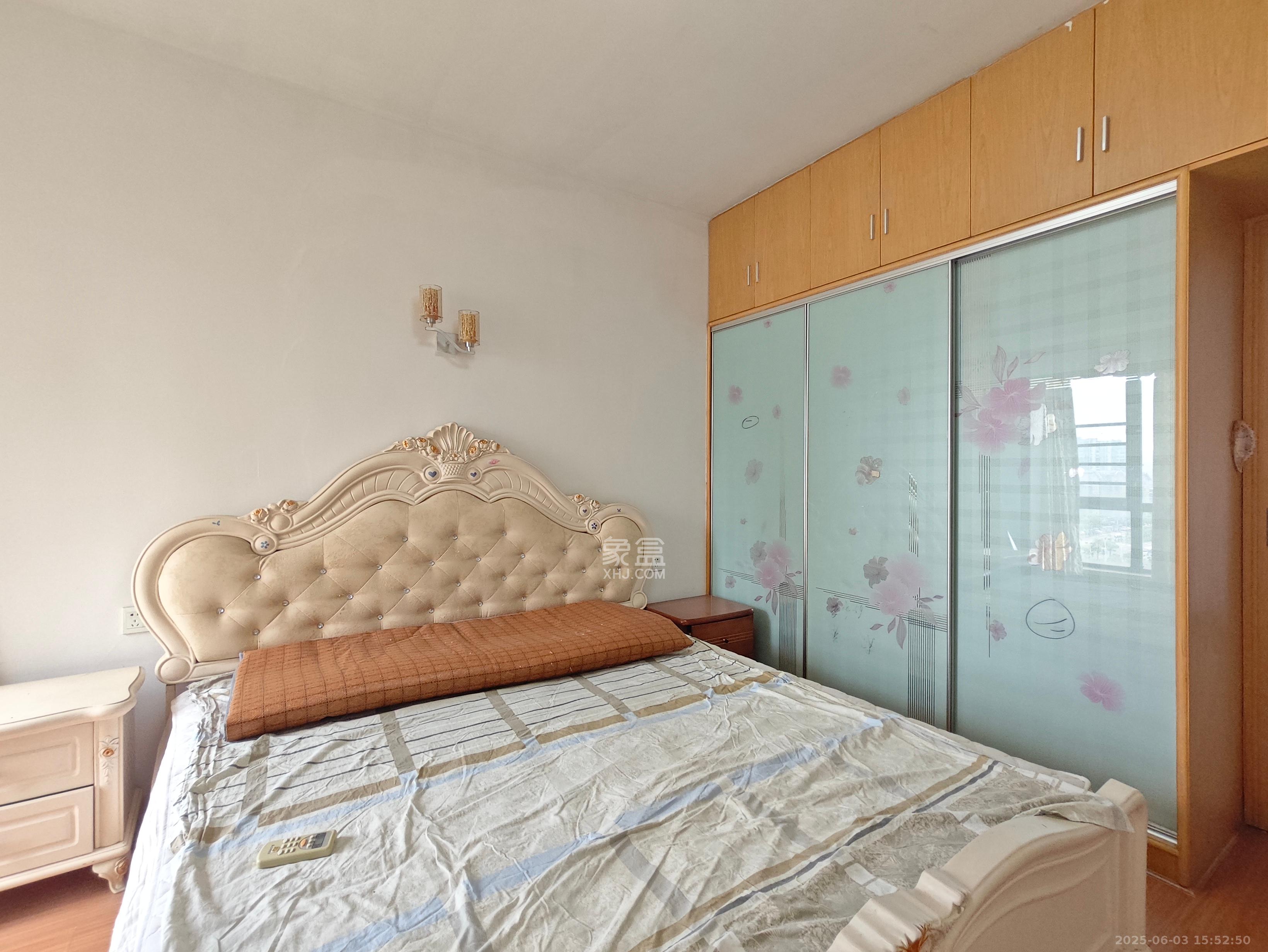 中建麓山和苑  2室2厅1卫   1600.00元/月室内图