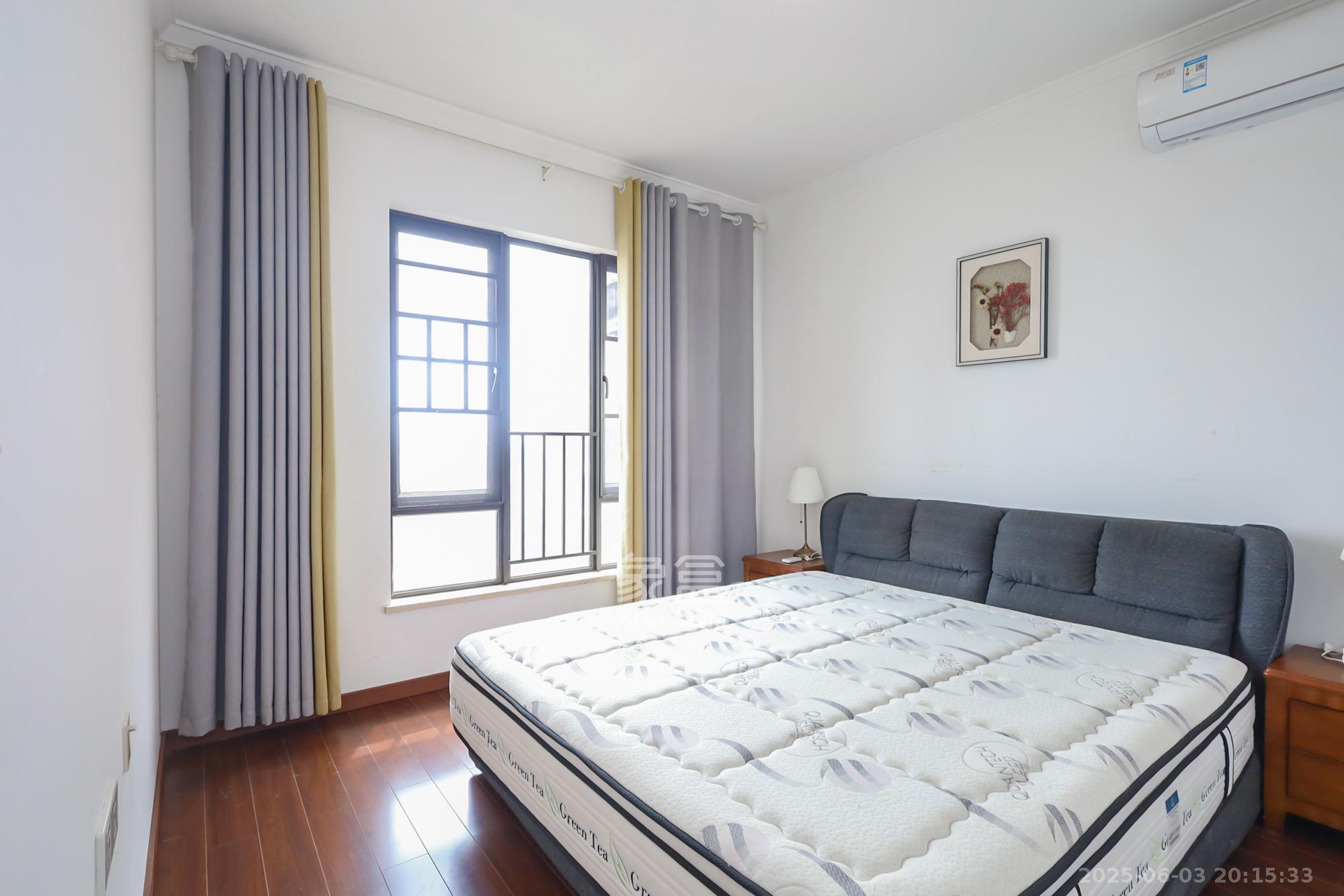 万科里金域国际 3室2厅1卫 168.0万 万科里金域国际 3室2厅1卫 168.0万卧室