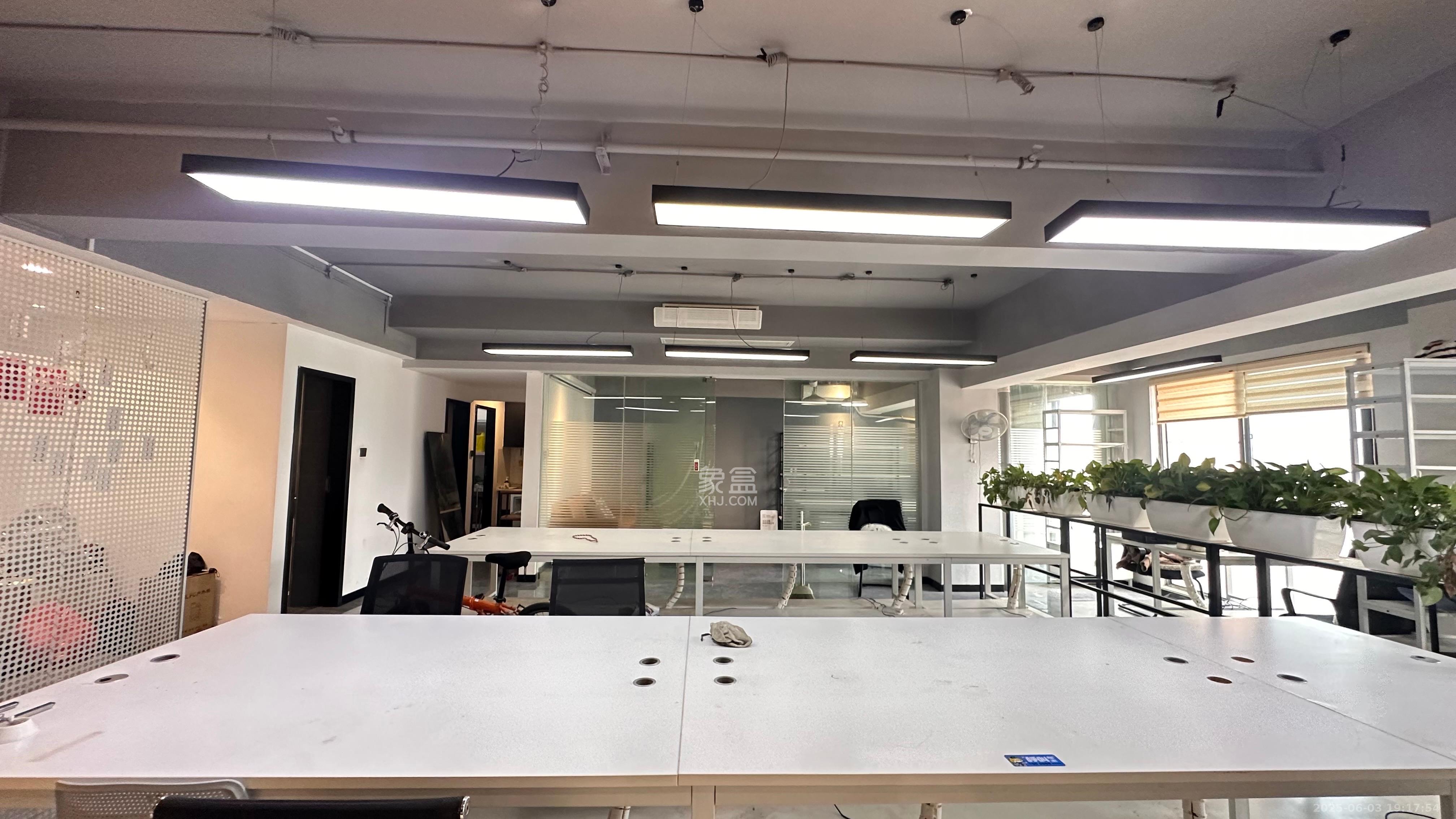 明发国际城 2室2厅2卫 6000.0元/月 明发国际城 2室2厅2卫 6000.0元/月室内图