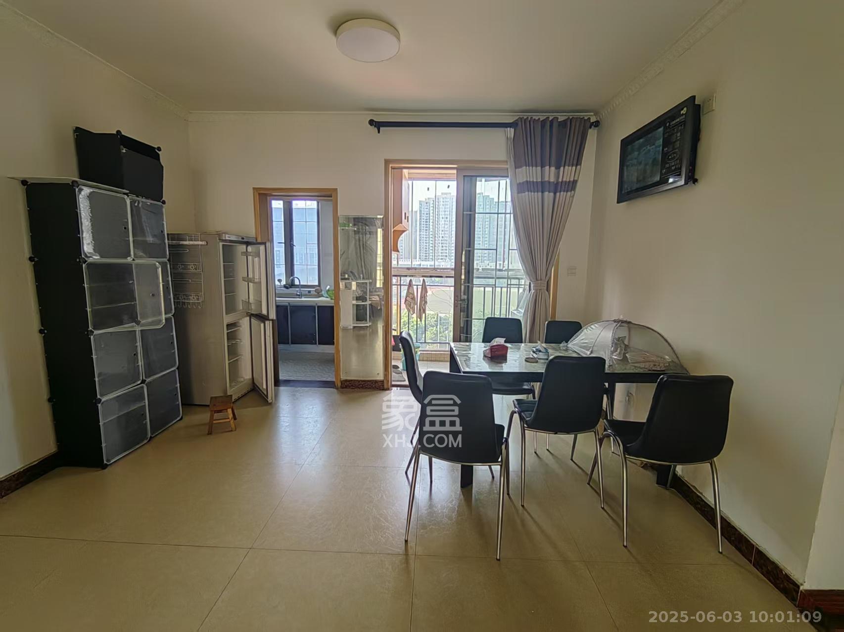 长沙玫瑰园 3室2厅2卫 2000.0元/月 长沙玫瑰园 3室2厅2卫 2000.0元/月室内图