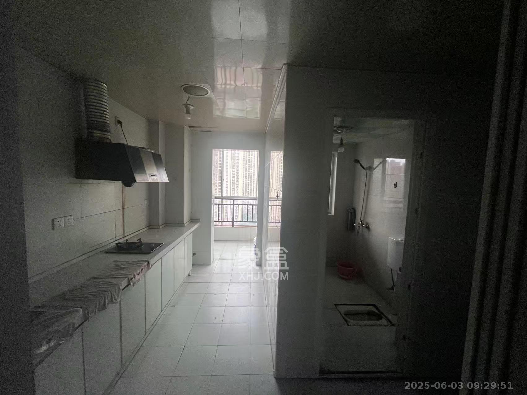 万国城(当代满庭春MOMA)二期 4室2厅2卫 2500.0元/月 万国城(当代满庭春MOMA)二期 4室2厅2卫 2500.0元/月室内图