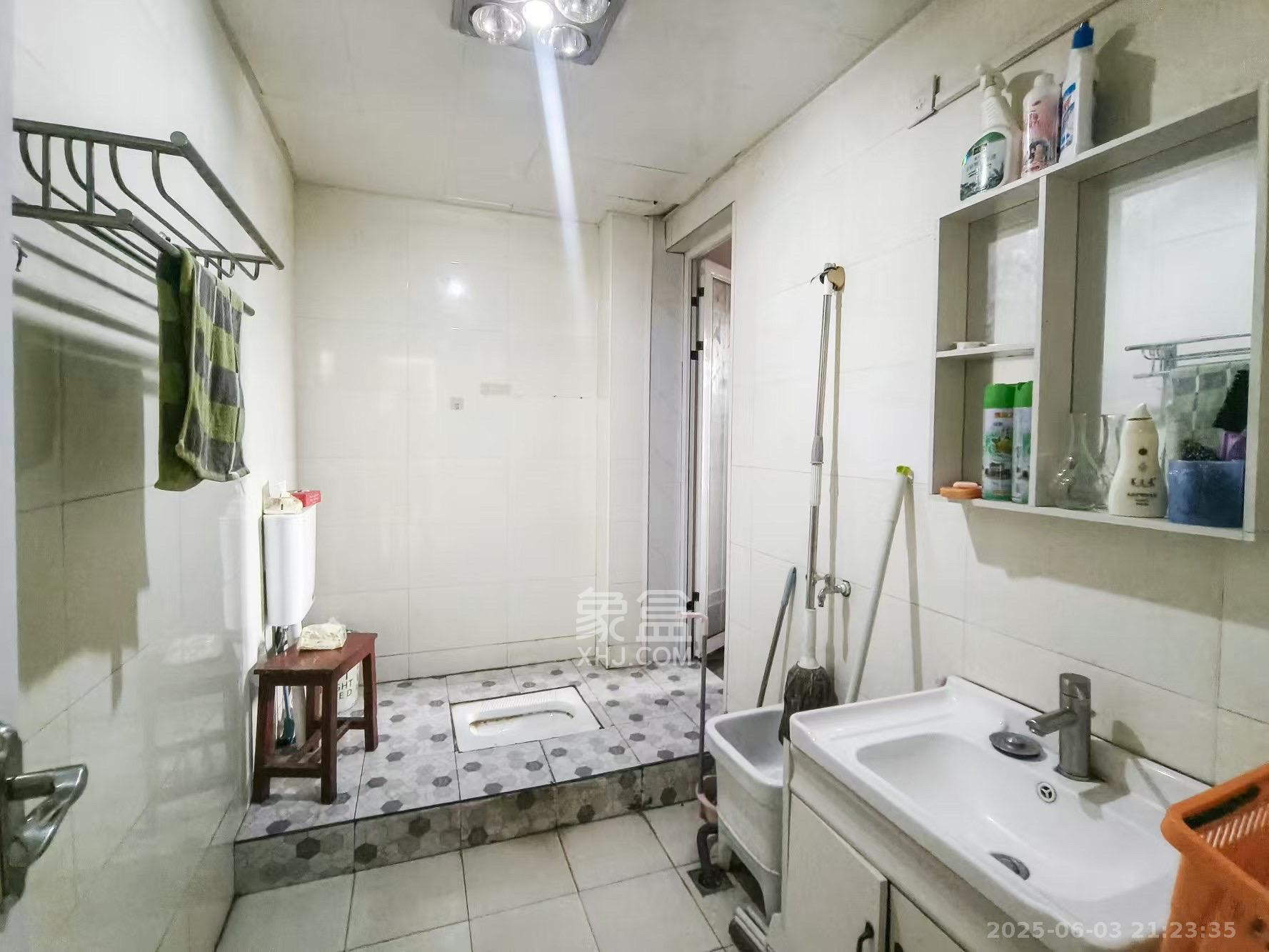 红树湾 4室2厅2卫 3000.0元/月 红树湾 4室2厅2卫 3000.0元/月室内图