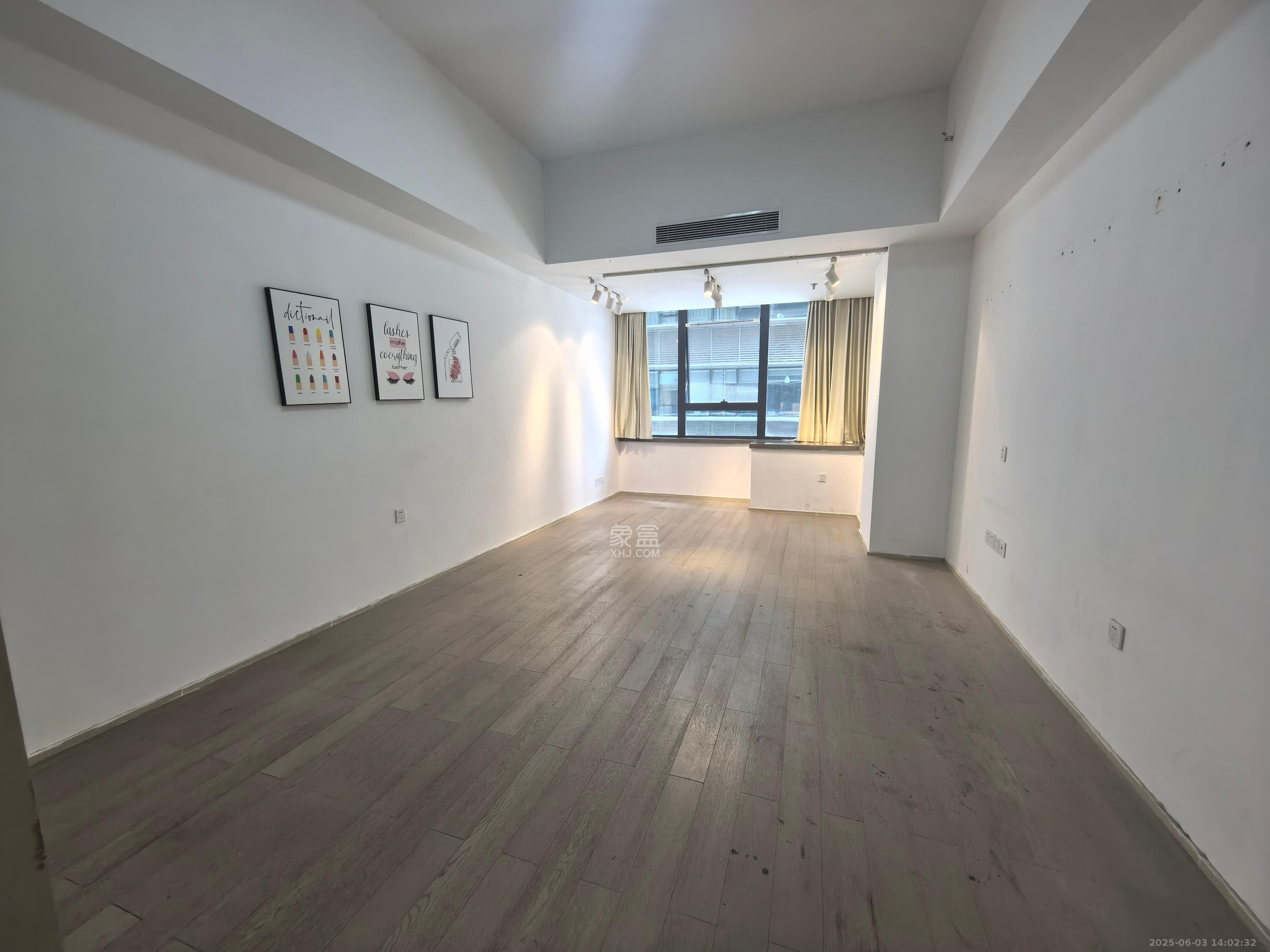 天祥水晶湾   46.93㎡      2300.0元/月