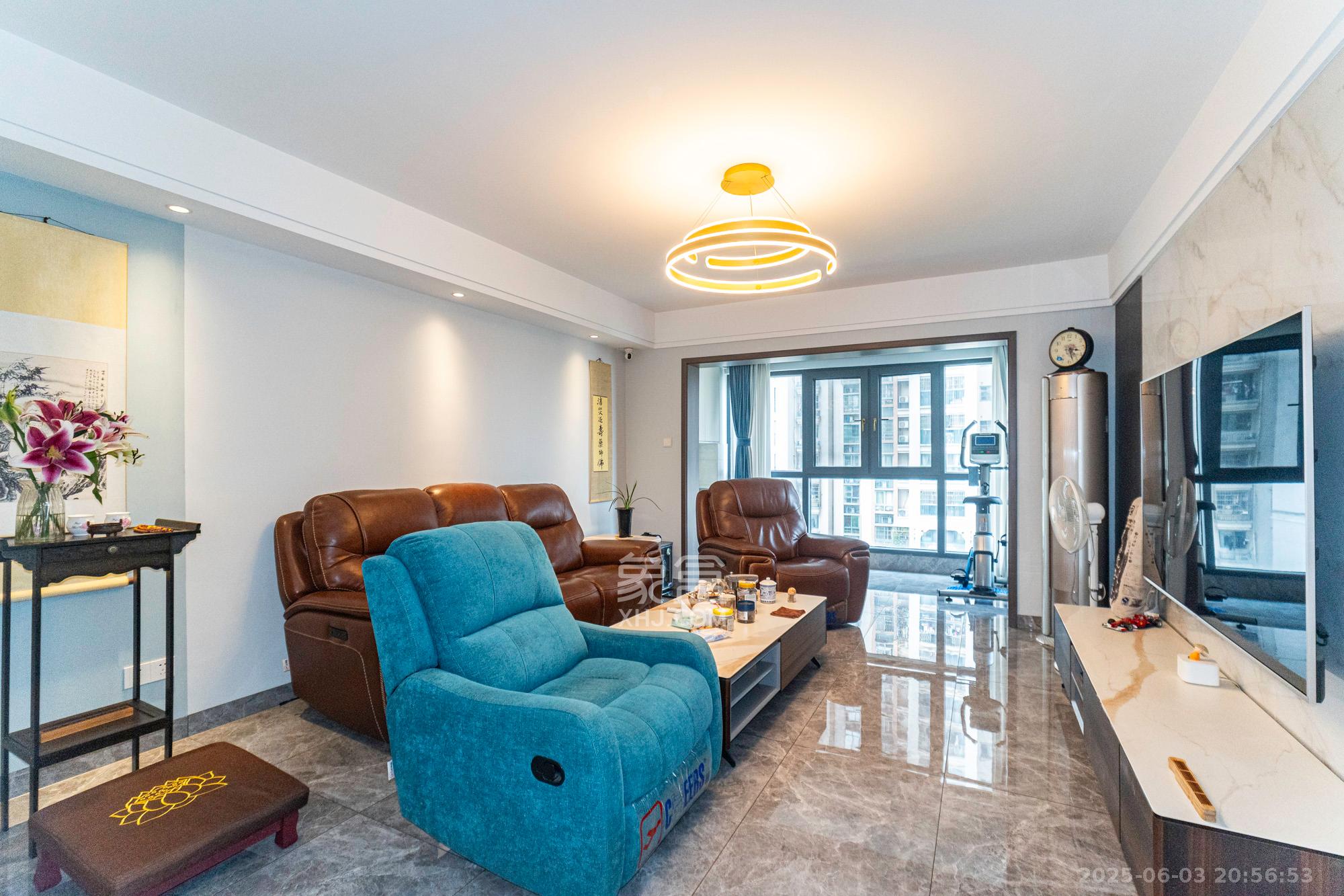 蝴蝶谷 3室2厅2卫 86.8万 蝴蝶谷 3室2厅2卫 86.8万客厅