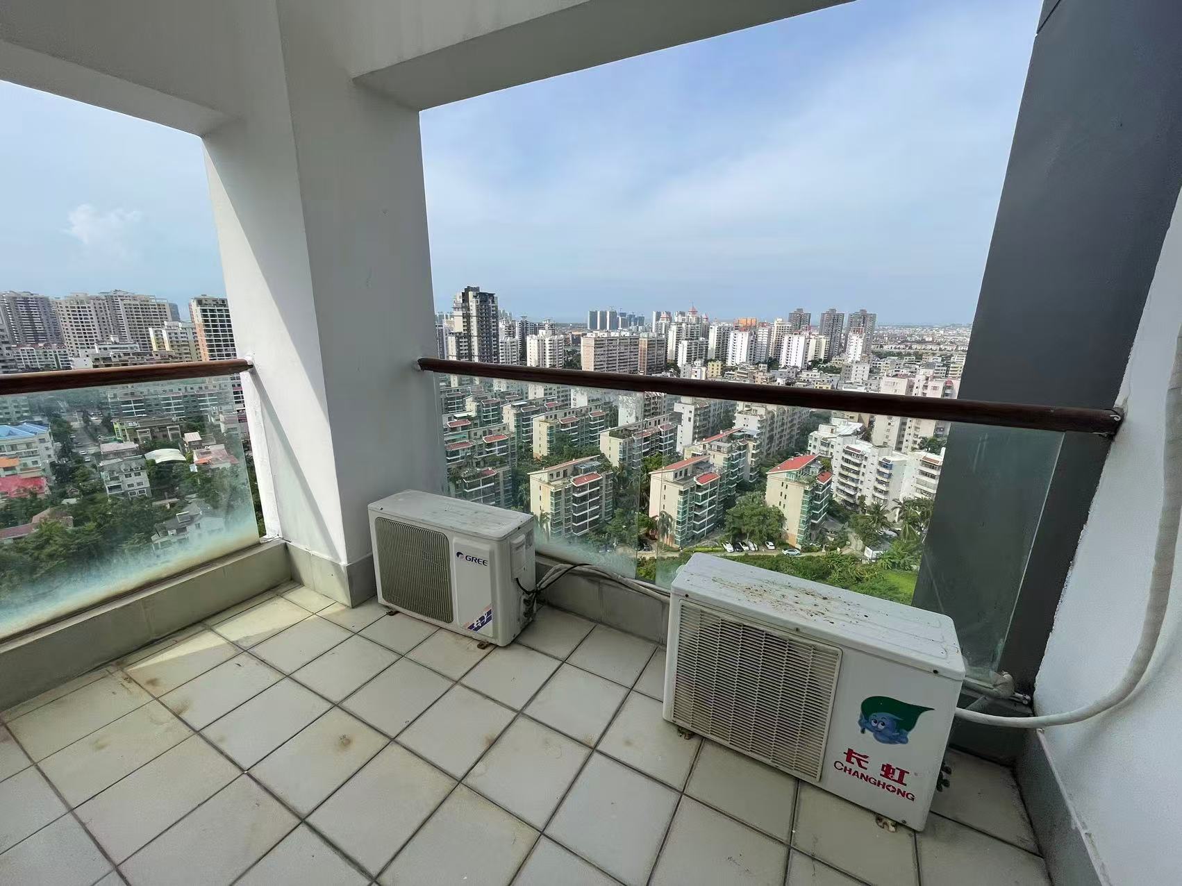 蓝海银座  3室2厅3卫   3600.00元/月室内图