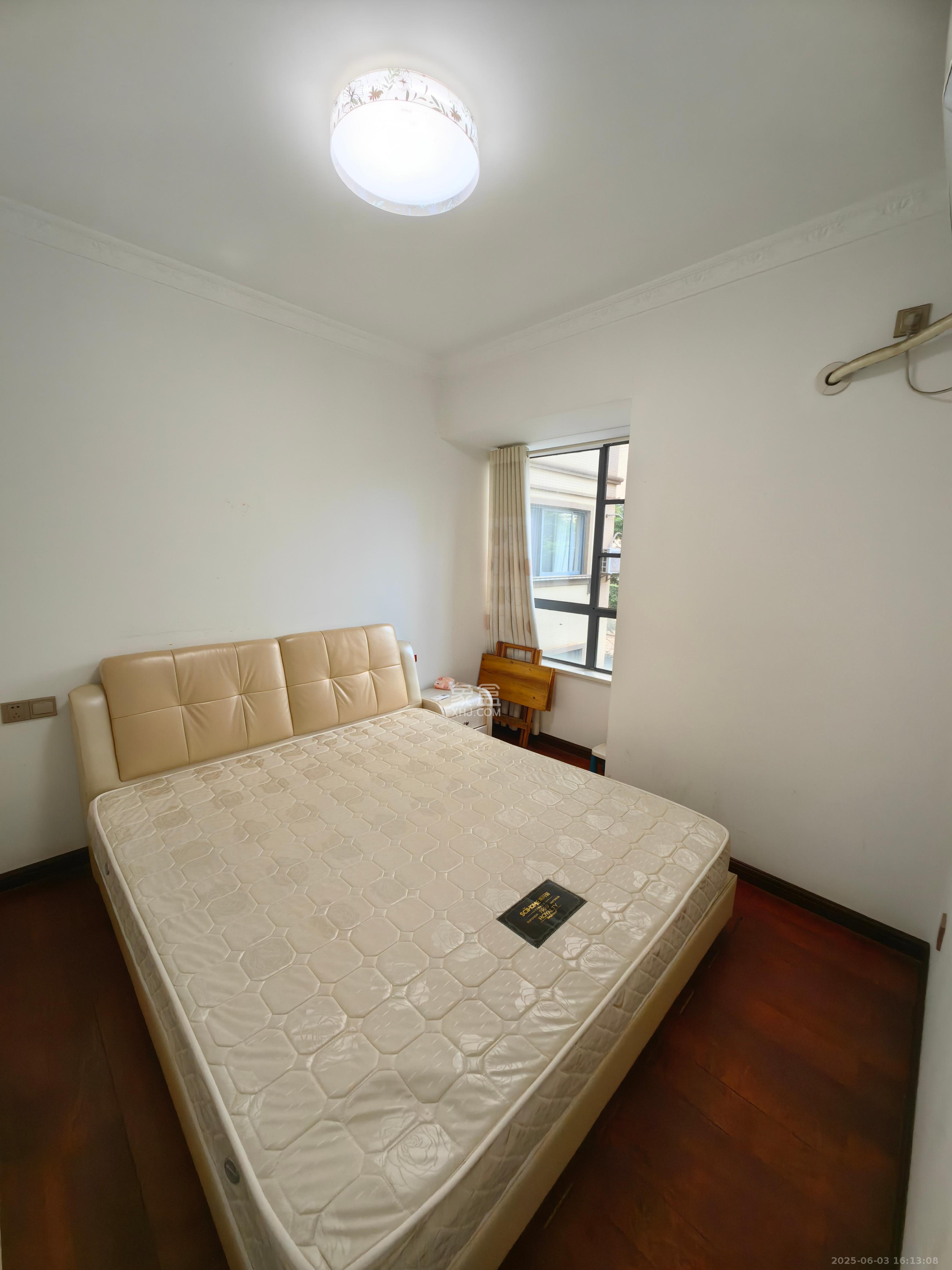 中建芙蓉嘉苑  3室2厅2卫   2500.00元/月室内图