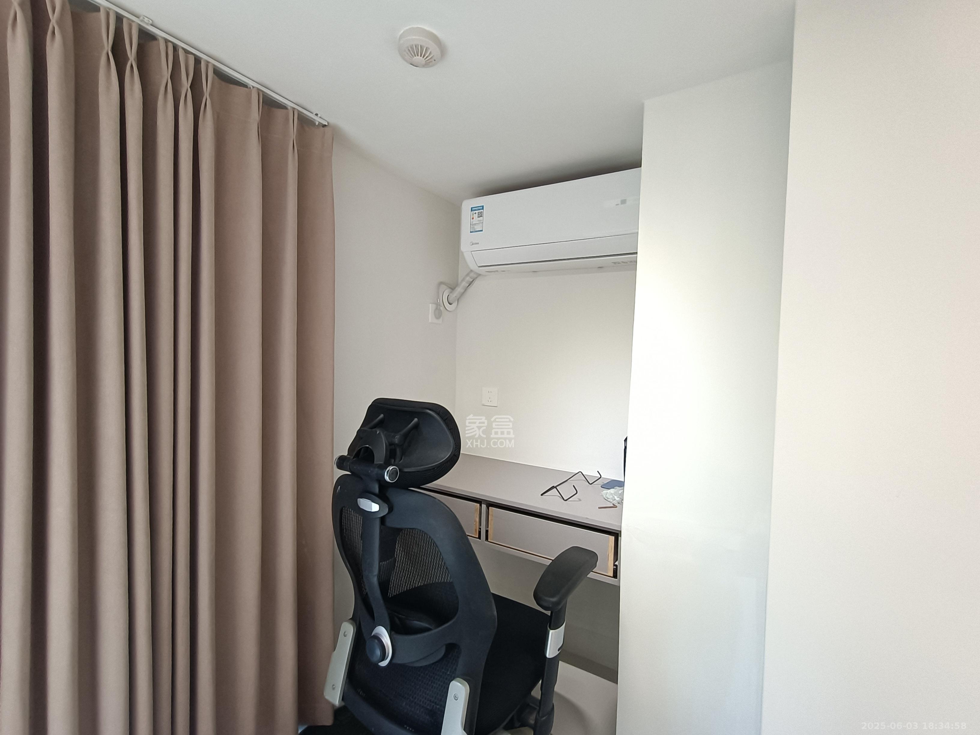 卓越中寰  2室1厅1卫    2500.0元/月 卓越中寰  2室1厅1卫    2500.0元/月室内图