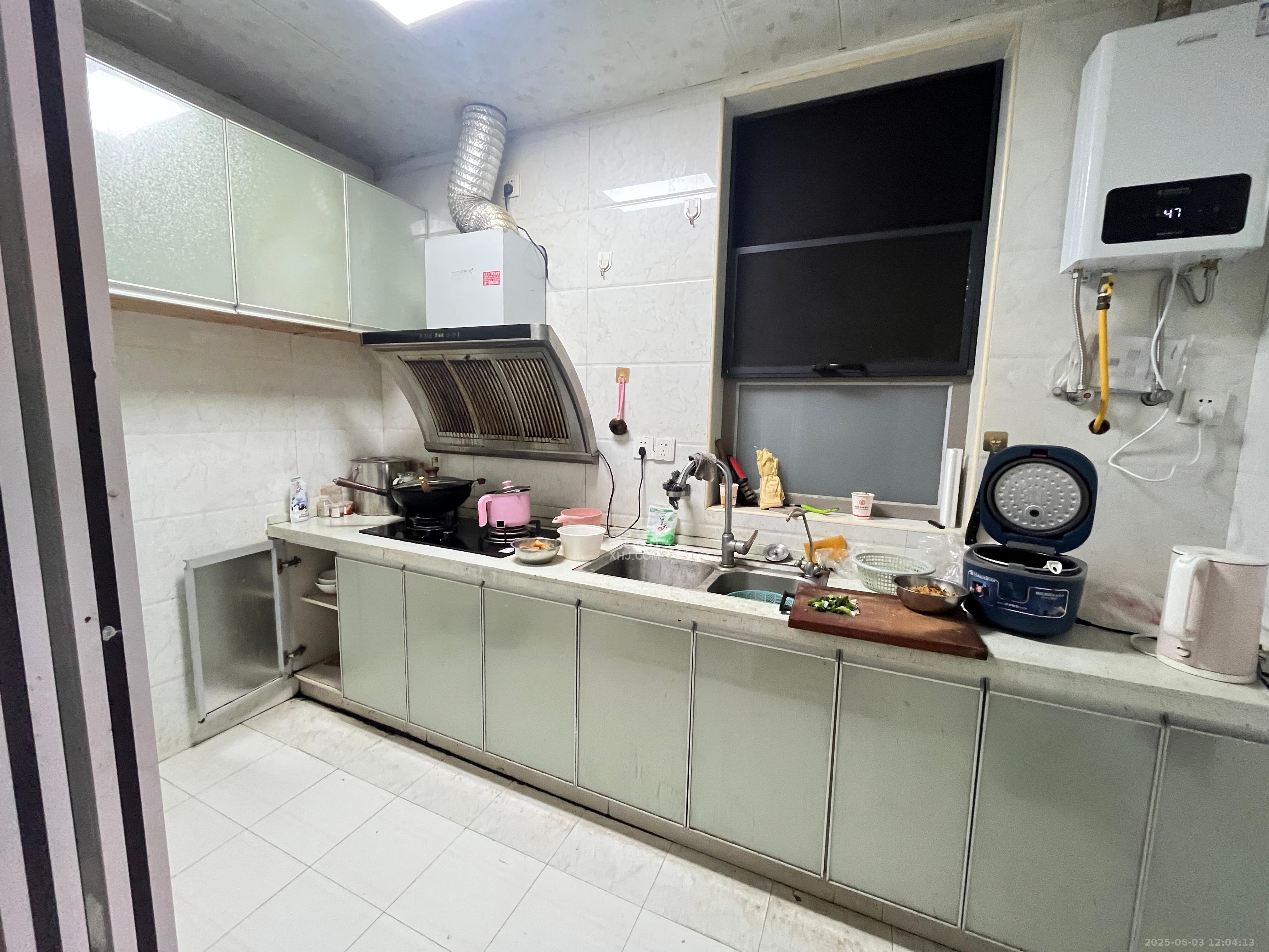 怡海星城  2室2厅1卫   1700.00元/月室内图