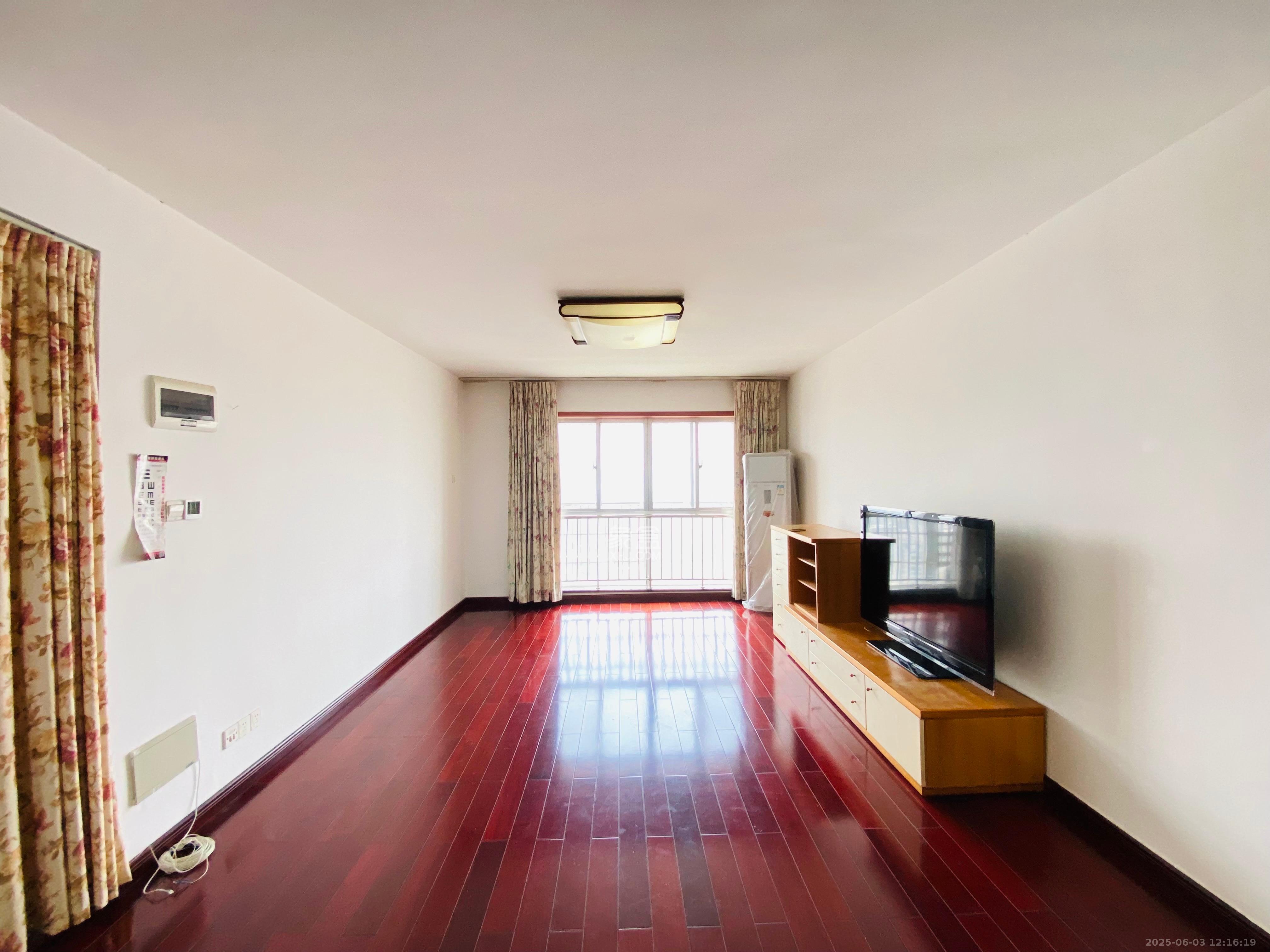 君临国际 3室2厅1卫 5800.0元/月 君临国际 3室2厅1卫 5800.0元/月室内图