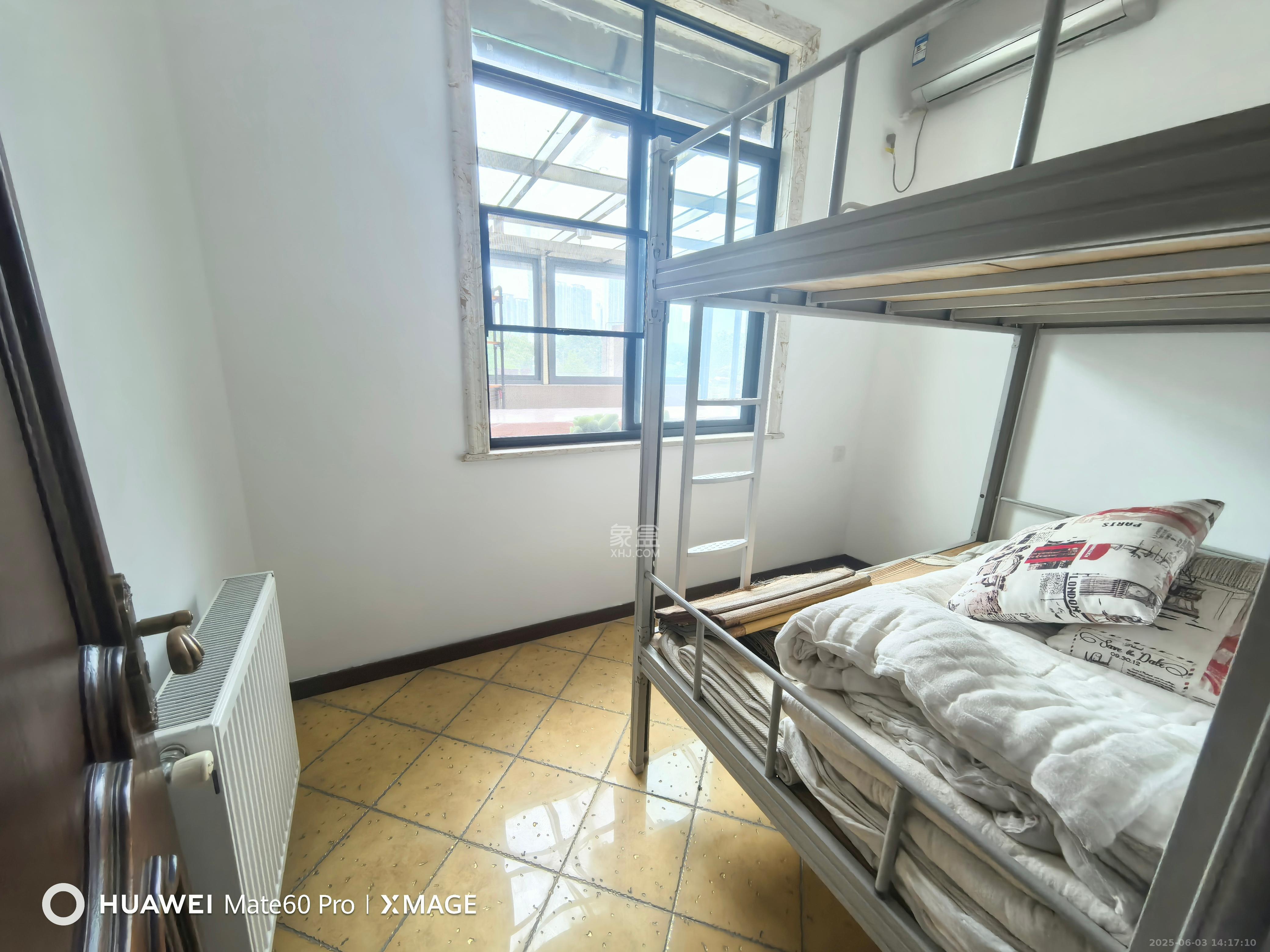 中海梅溪湖壹号  3室2厅1卫    3400.0元/月 中海梅溪湖壹号  3室2厅1卫    3400.0元/月室内图