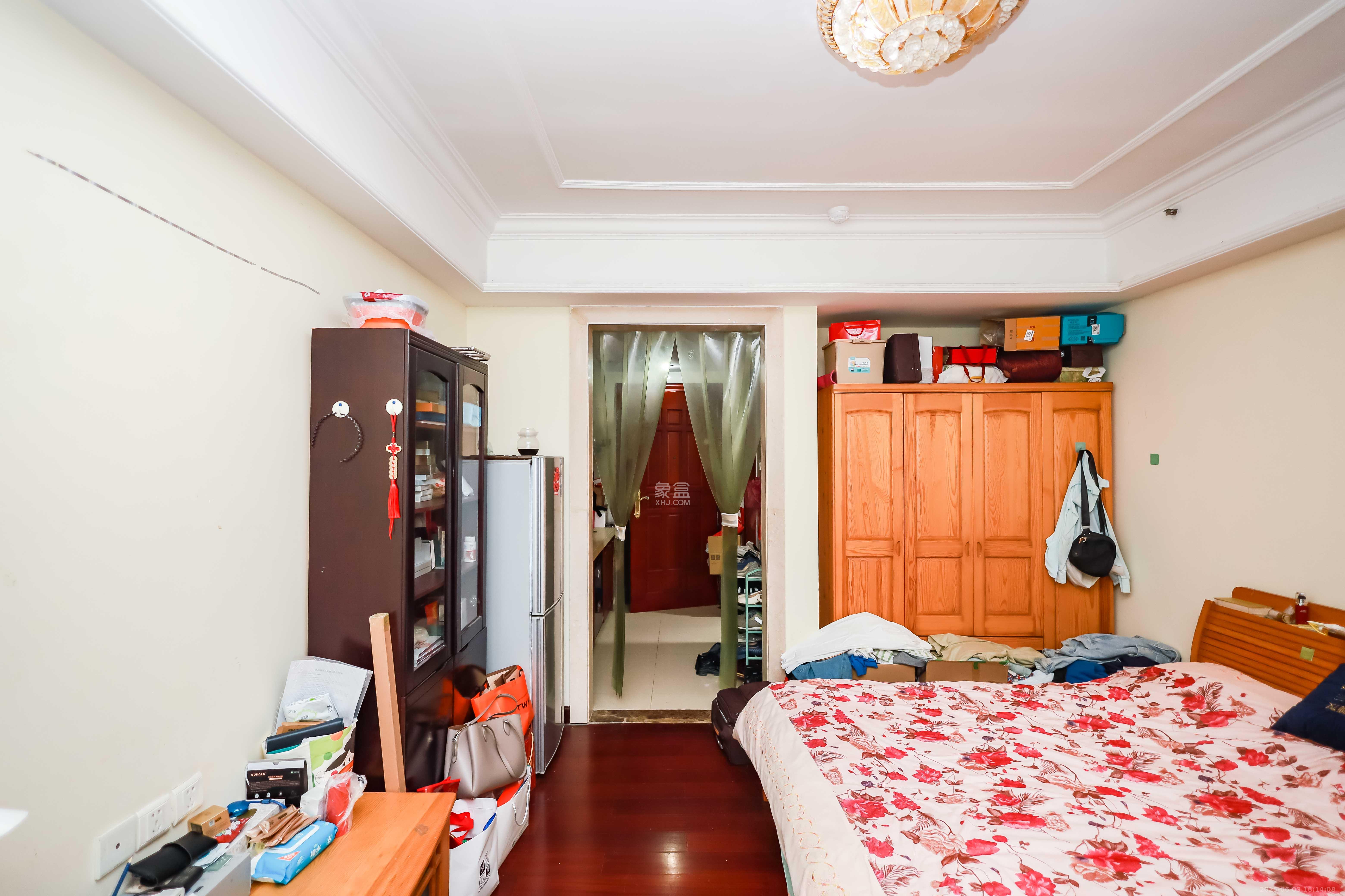 恒大华府 1室1厅1卫 18.5万 恒大华府 1室1厅1卫 18.5万卧室