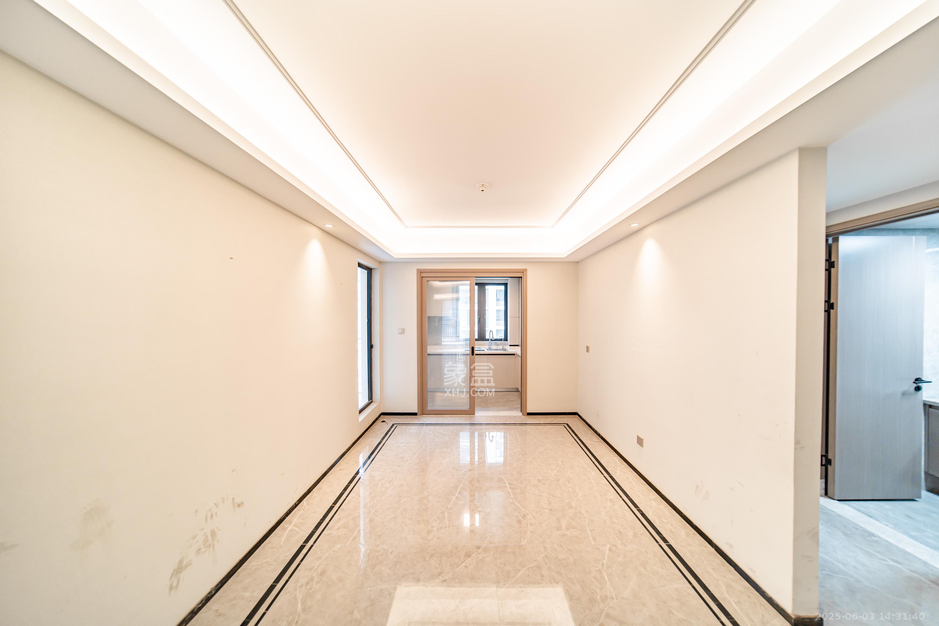 建发电建江山悦  4室2厅2卫   160.00万其他
