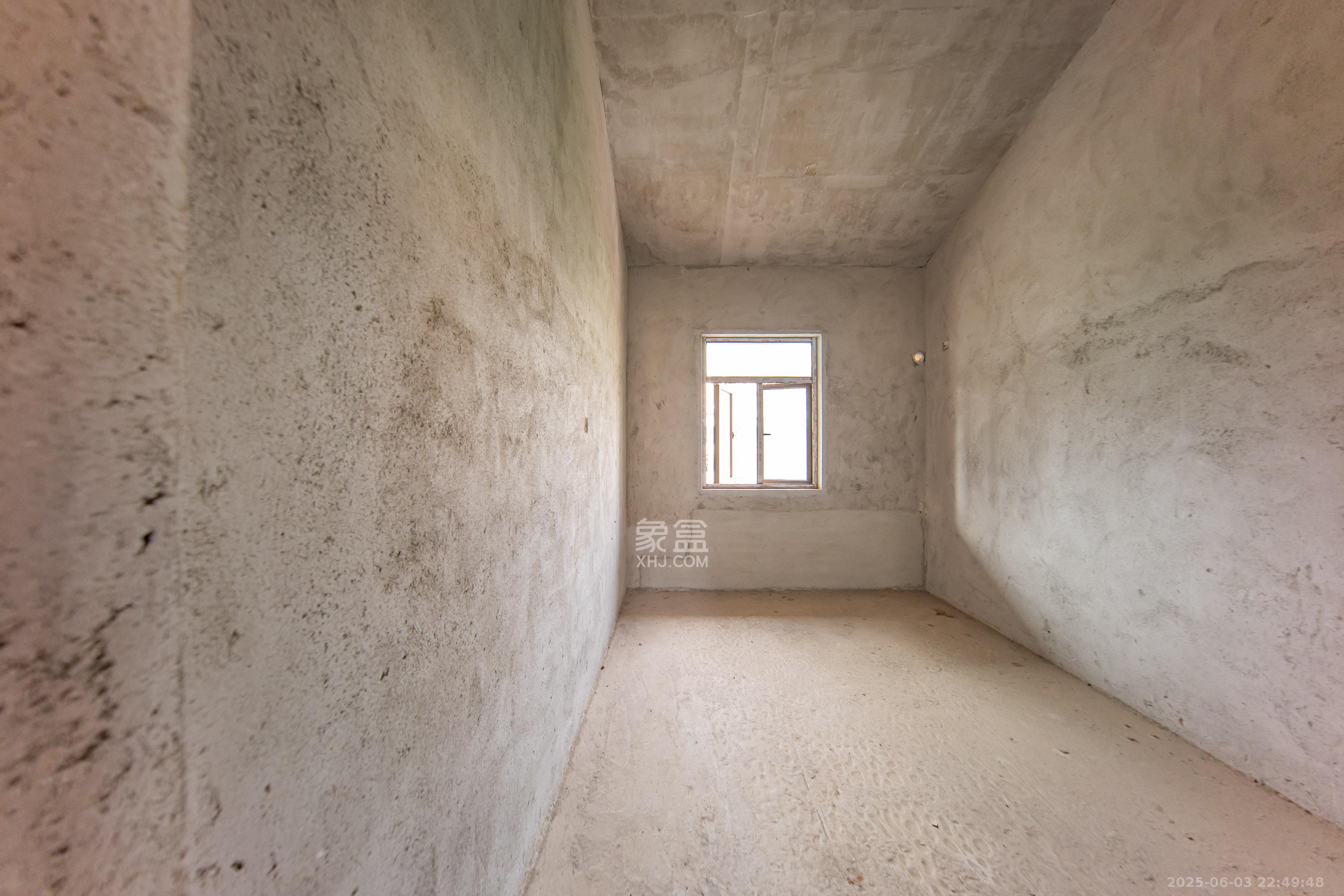 江山帝景雅墅(普罗旺斯)  7室2厅4卫    395.0万 江山帝景雅墅(普罗旺斯)  7室2厅4卫    395.0万卧室