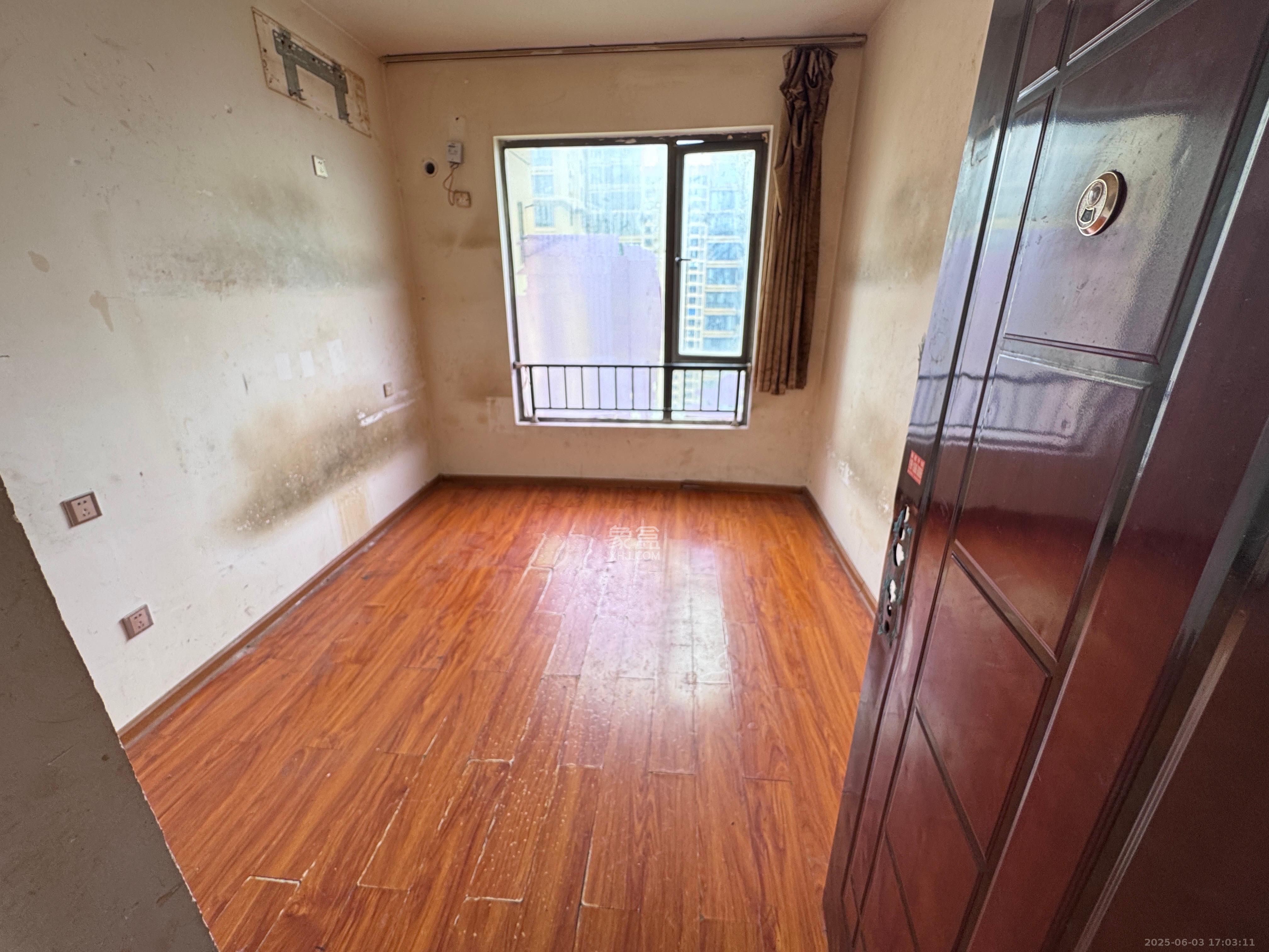 雨花公馆(紫苔名苑) 4室2厅2卫 3000.0元/月 雨花公馆(紫苔名苑) 4室2厅2卫 3000.0元/月室内图