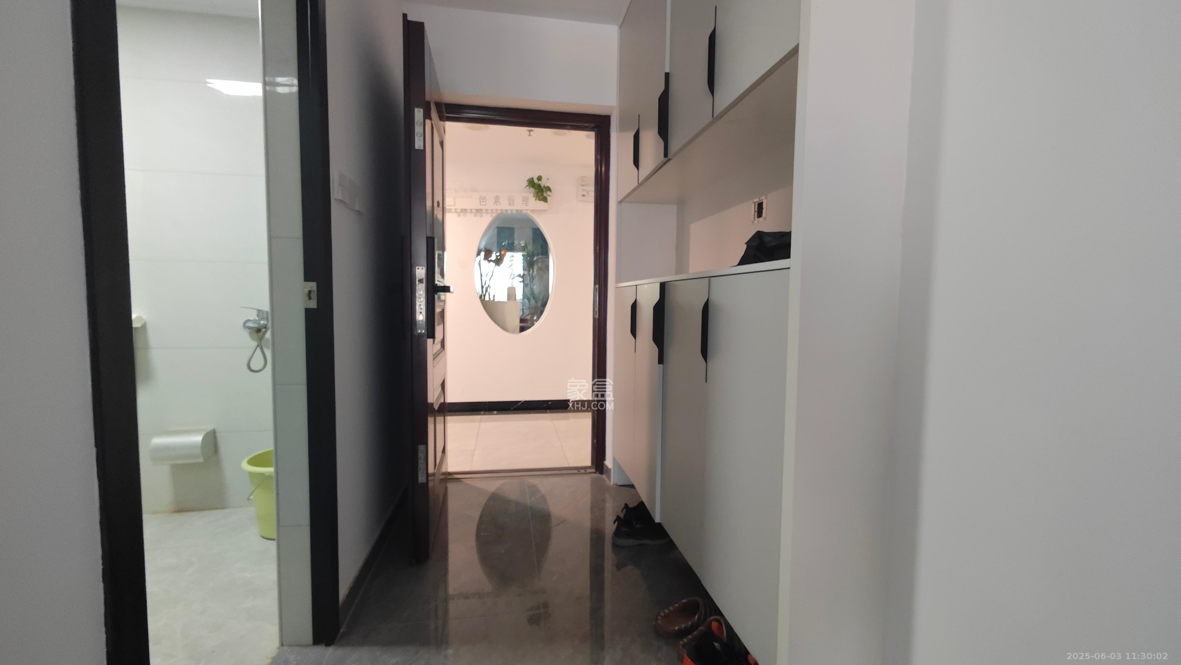 中建嘉和城  1室1厅1卫   1500.00元/月室内图