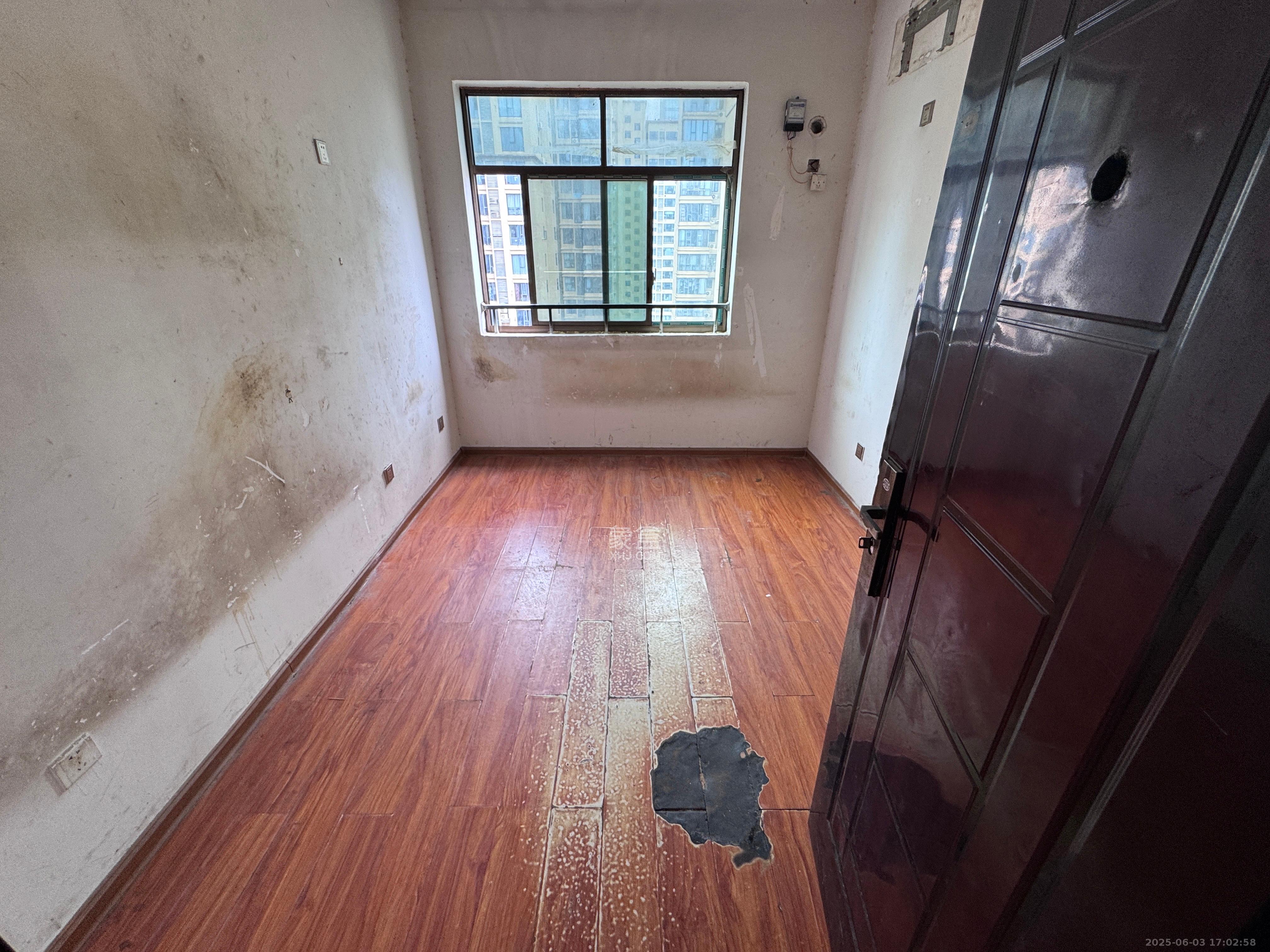 雨花公馆(紫苔名苑) 4室2厅2卫 3000.0元/月 雨花公馆(紫苔名苑) 4室2厅2卫 3000.0元/月室内图