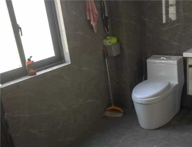 银泰城  3室2厅2卫   2150.00元/月室内图