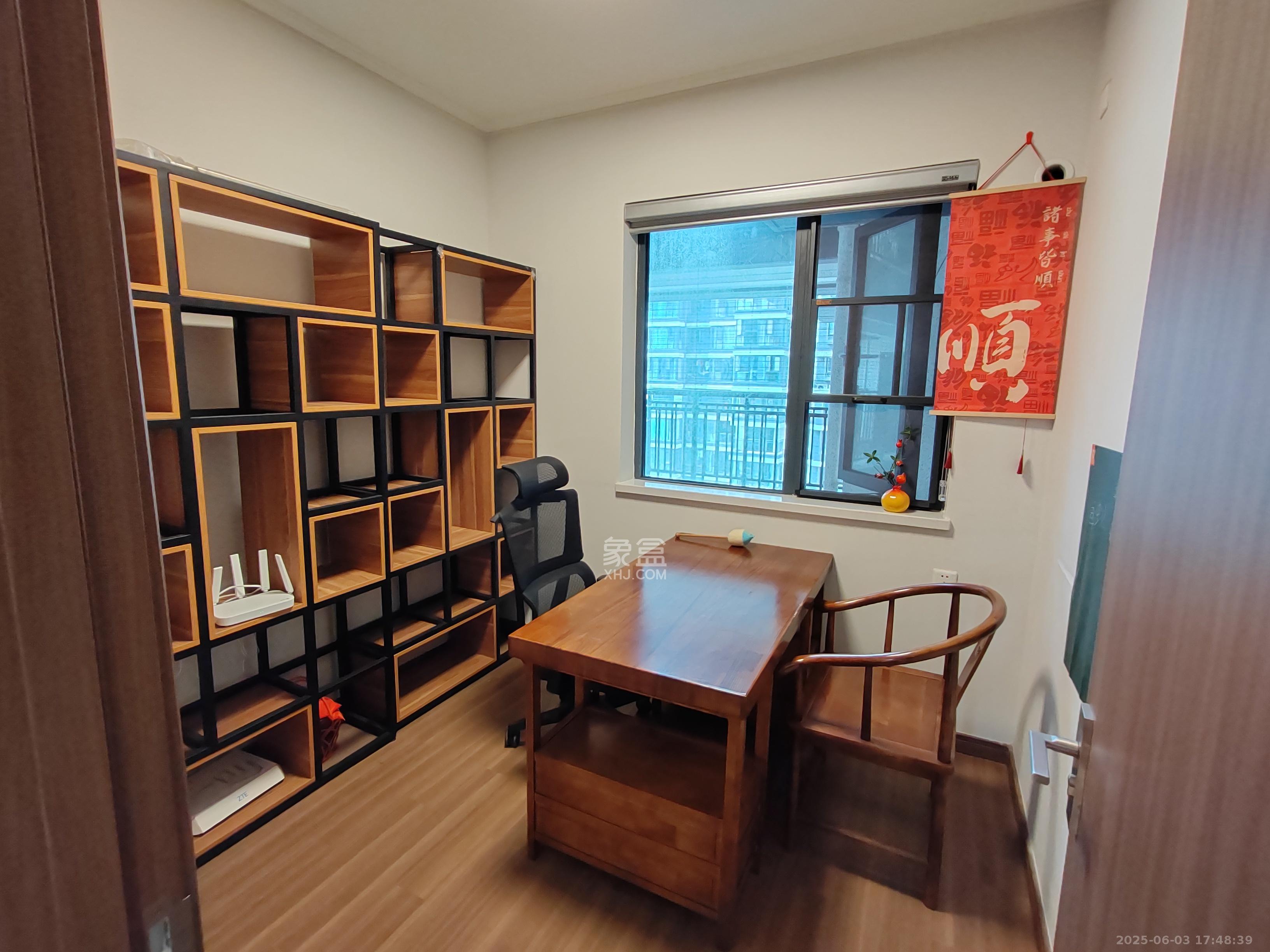 保利恒伟时光印象  4室2厅2卫   2700.00元/月室内图