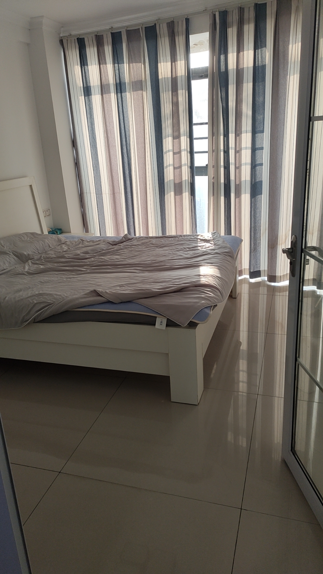 百弘学府城 1室1厅1卫 1200.0元/月 百弘学府城 1室1厅1卫 1200.0元/月室内图