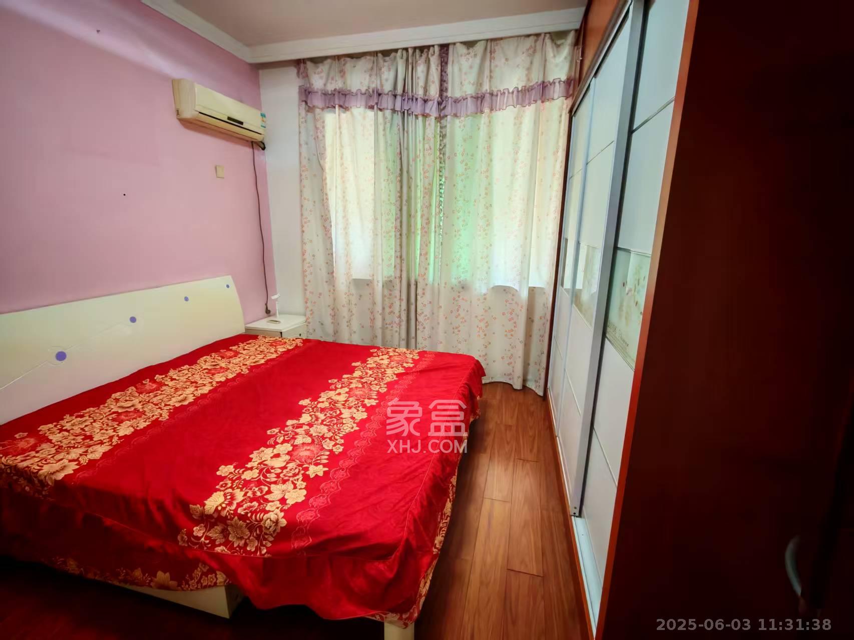 新景家园 3室2厅2卫 1300.0元/月 新景家园 3室2厅2卫 1300.0元/月室内图