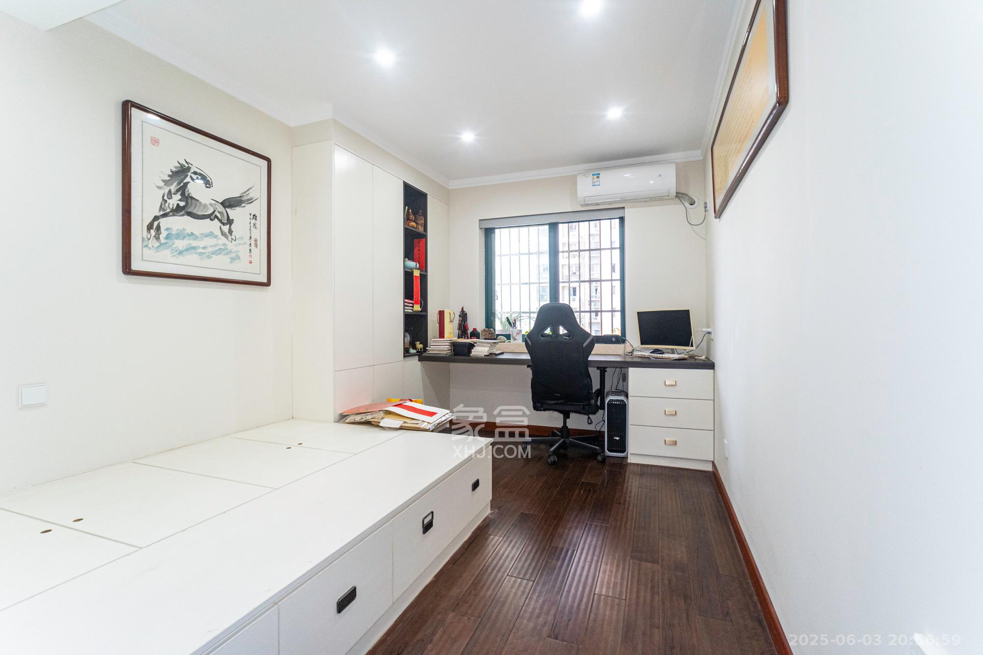 蝴蝶谷 3室2厅2卫 86.8万 蝴蝶谷 3室2厅2卫 86.8万卧室