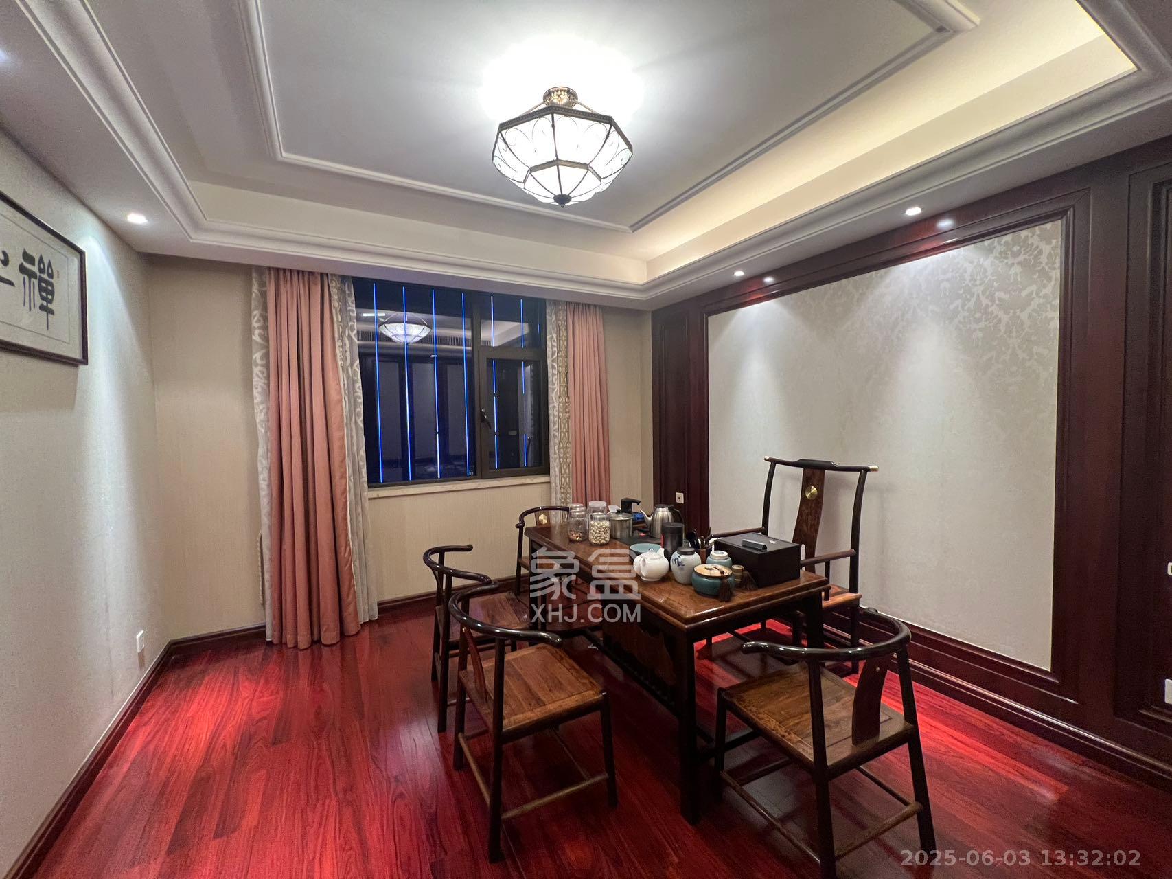 运达中央广场一、二期 3室2厅2卫 11000.0元/月 运达中央广场一、二期 3室2厅2卫 11000.0元/月室内图