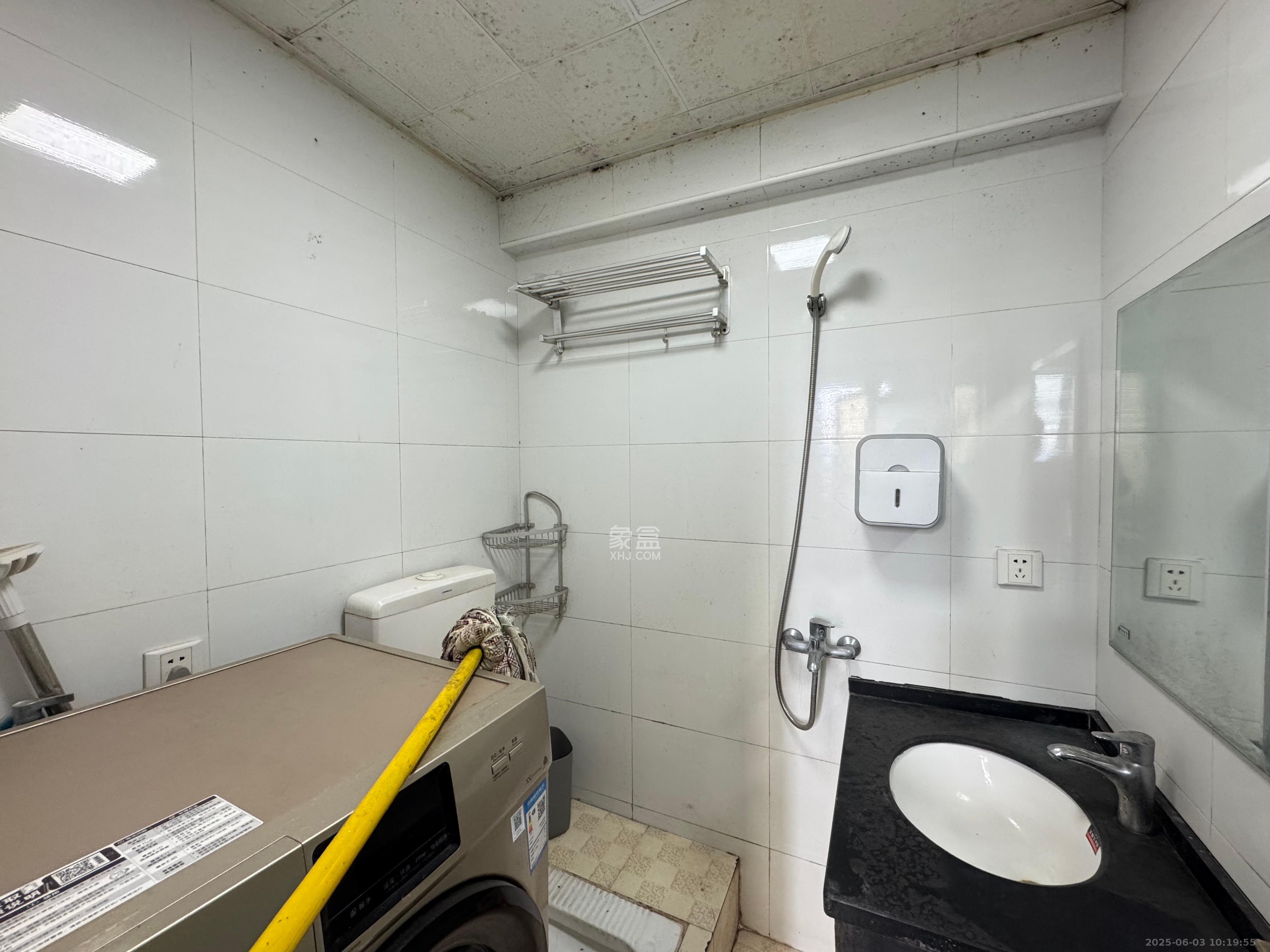 爱都(IDO) 1室1厅1卫 900.0元/月 爱都(IDO) 1室1厅1卫 900.0元/月室内图