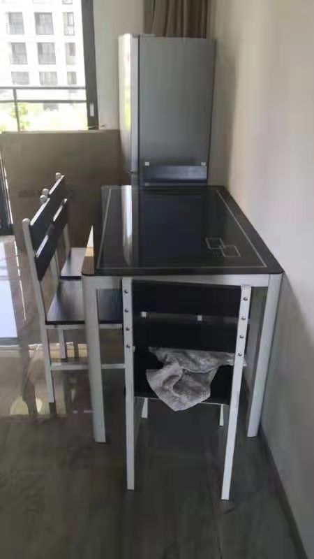 滨海新天地 2室2厅1卫 2300.0元/月 滨海新天地 2室2厅1卫 2300.0元/月室内图