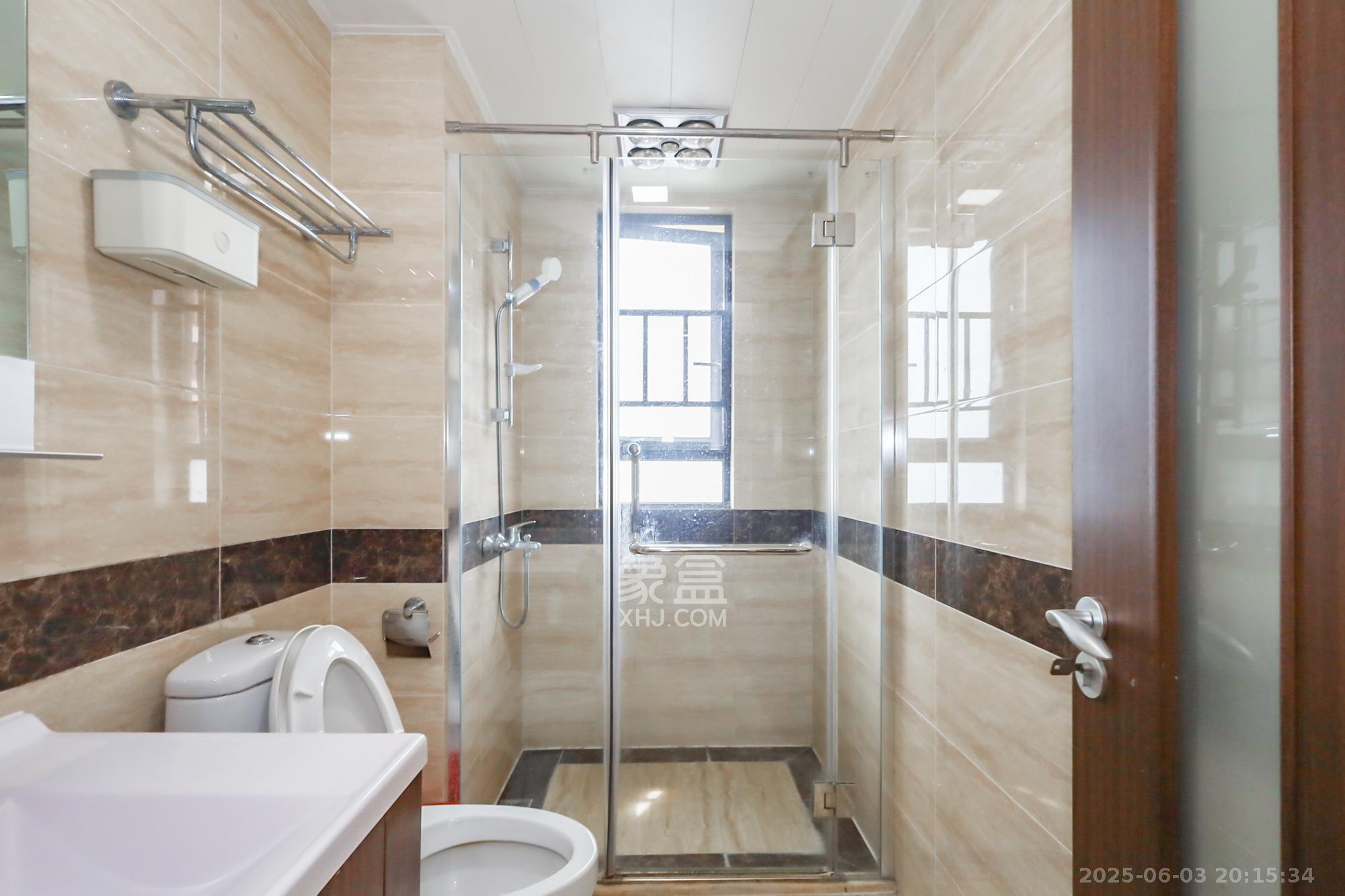 万科里金域国际 3室2厅1卫 168.0万 万科里金域国际 3室2厅1卫 168.0万卫生间